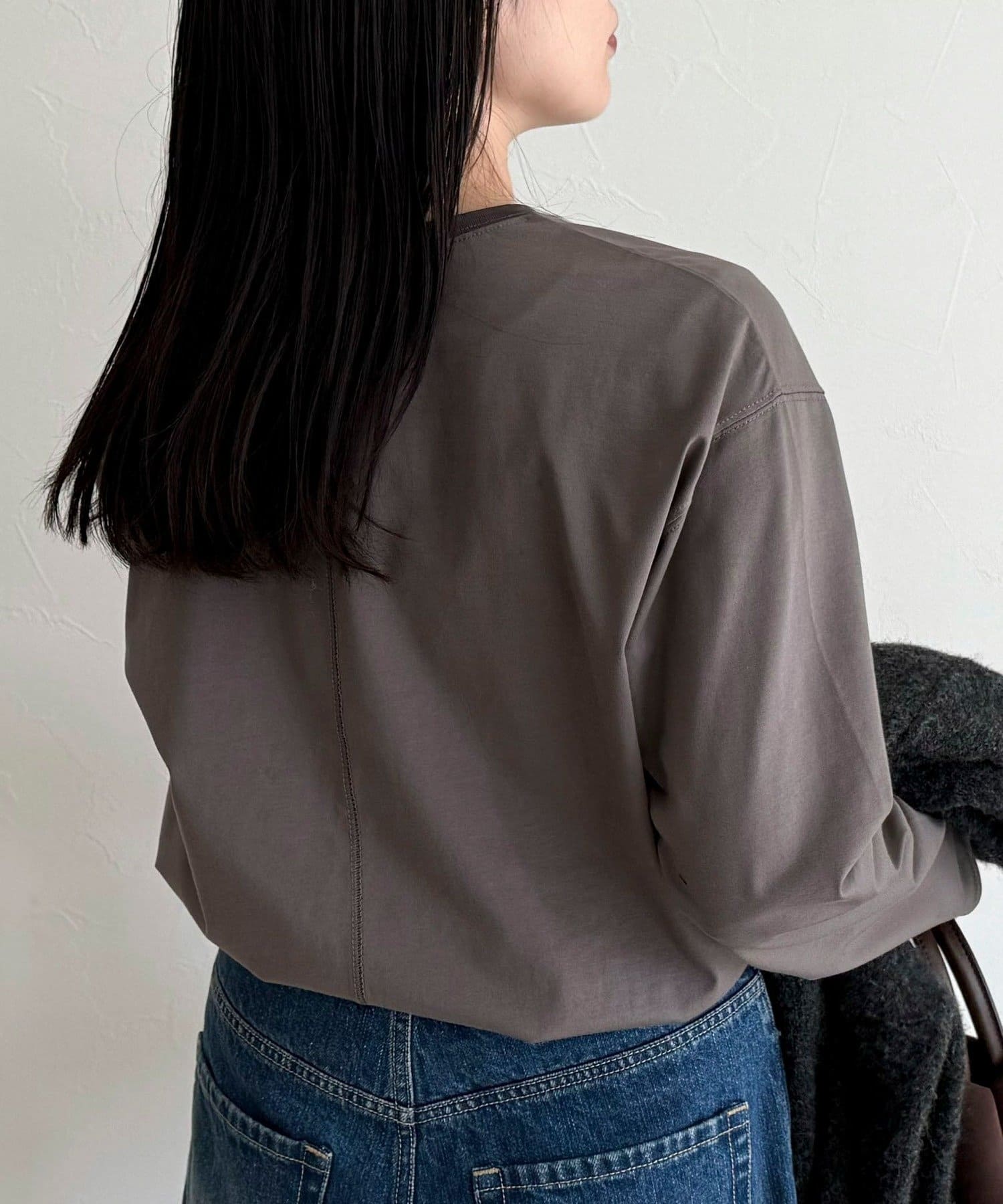 FREDY & GLOSTER(フレディ アンド グロスター) ワンポイント刺繍ロゴロンTシャツ