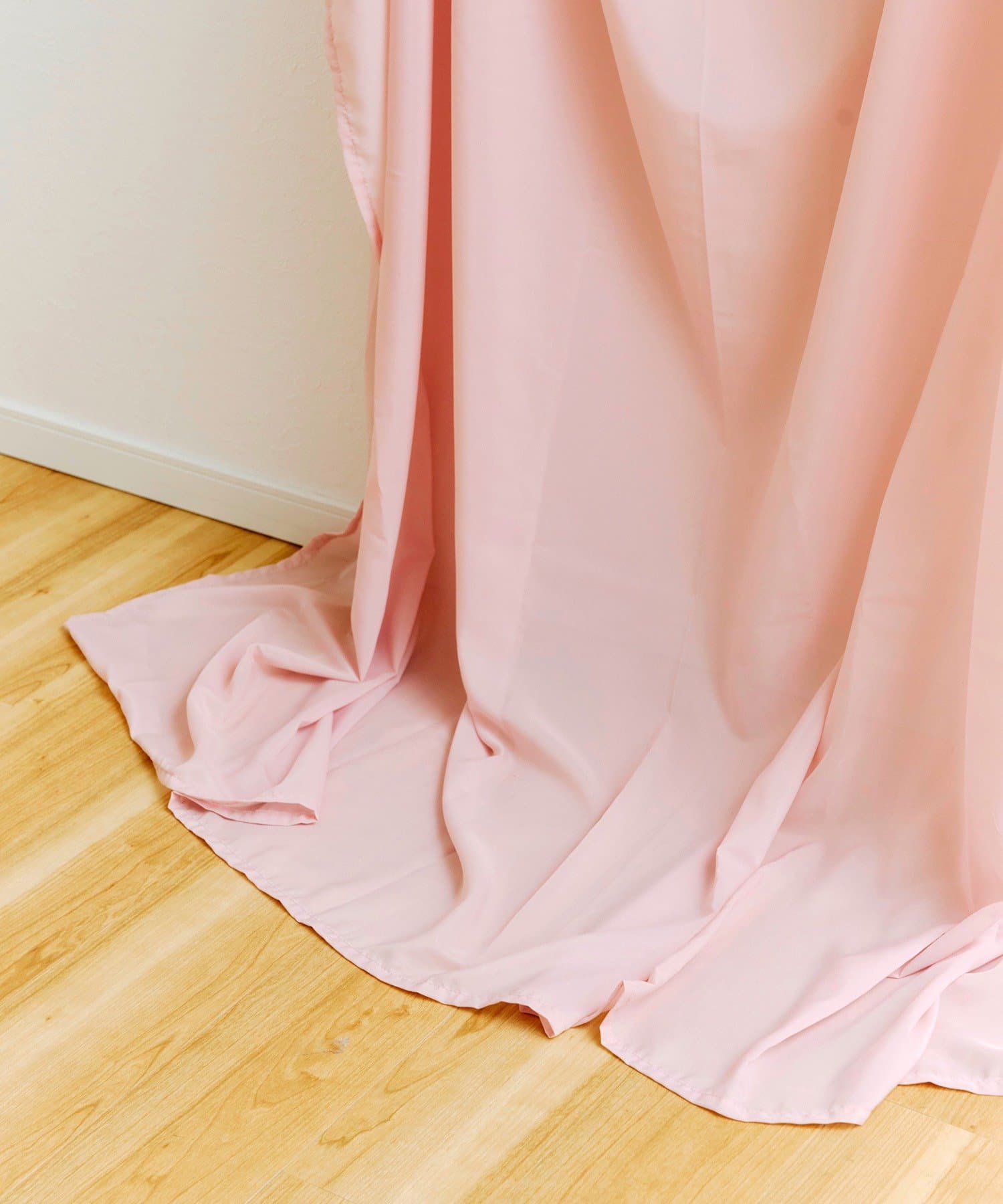 salut!(サリュ) シフォンカーテン：220×200cm／ひなまつり