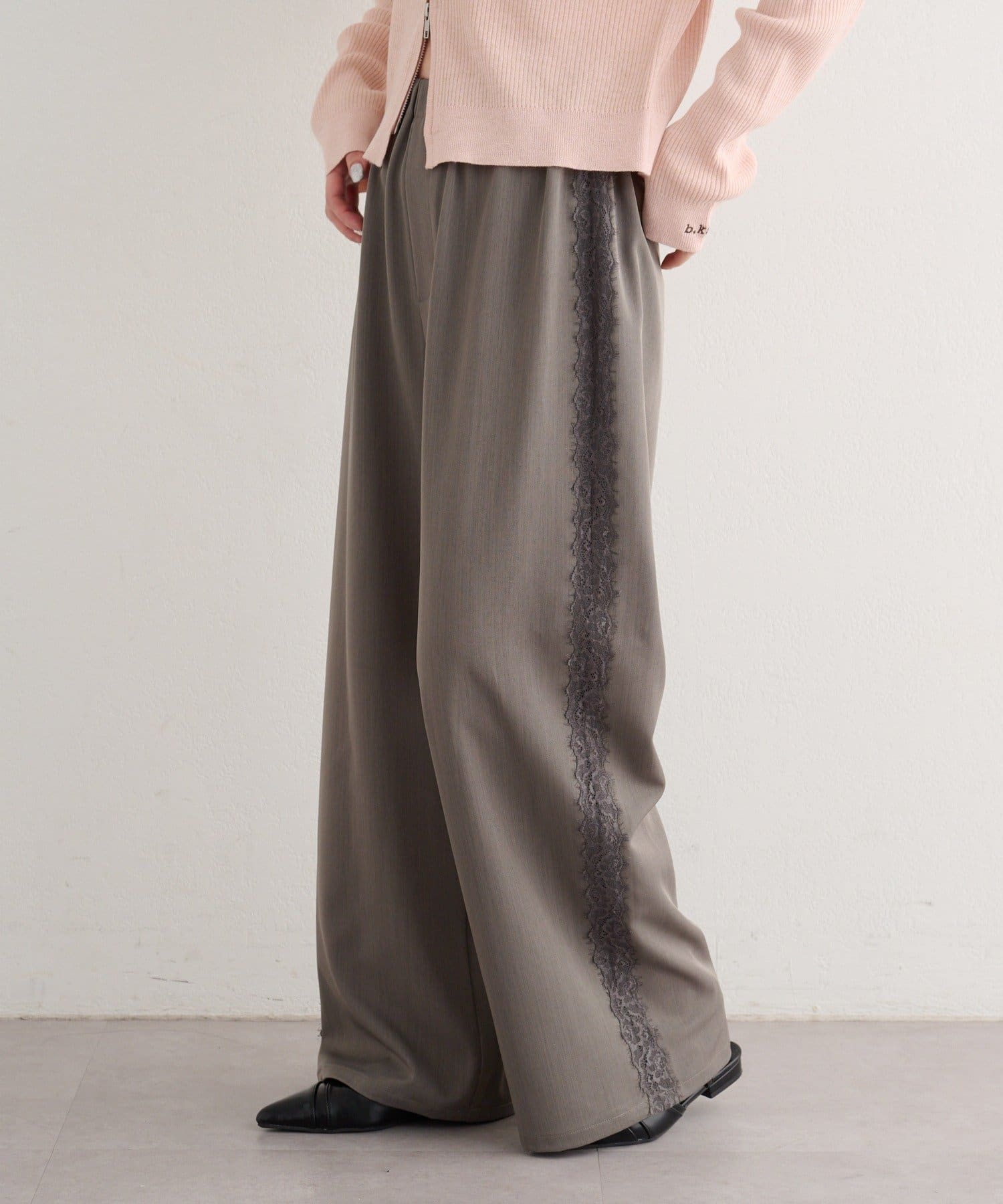 Kastane(カスタネ) 【3.12(木)12:00発売/S.Mサイズ展開】B サイドレーススラックス