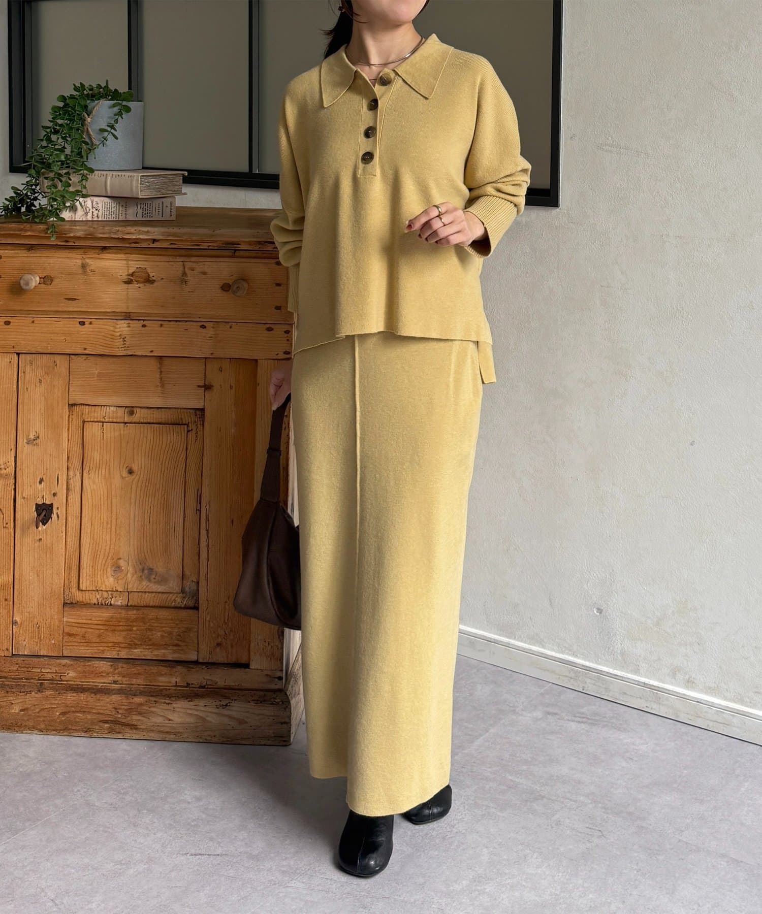 Thevon.(ゼヴォン) 襟付きニットスカート/セットアップ