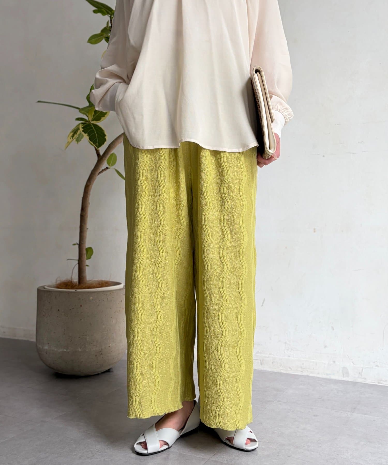 Chez toi(シェトワ) ウエーヴ柄ワイドパンツ