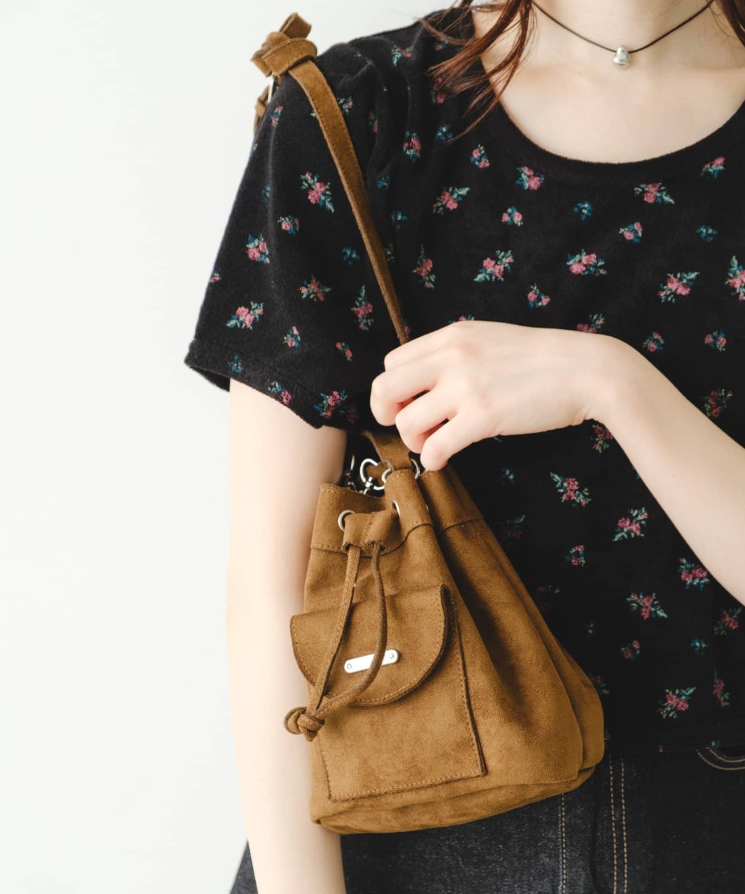 Kastane(カスタネ) 【2.7(土)11:00〜2.8(日)ポイントUP開催/2026SSカタログ/4色展開】スエードミニバッグ