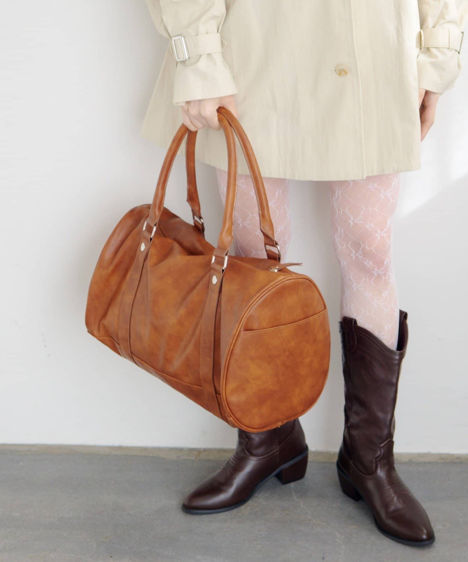 Kastane(カスタネ) 【2026SSカタログ/大容量】スタッズBIGボストンバッグ