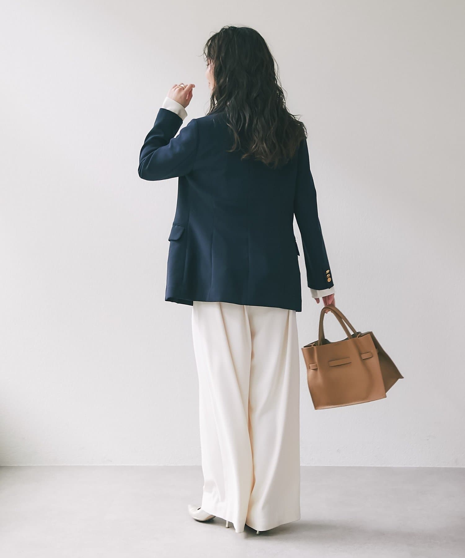 La boutique BonBon(ラブティックボンボン) 【RISA監修・オケージョン対応】裾レースブラウス＋2タックワイドパンツ