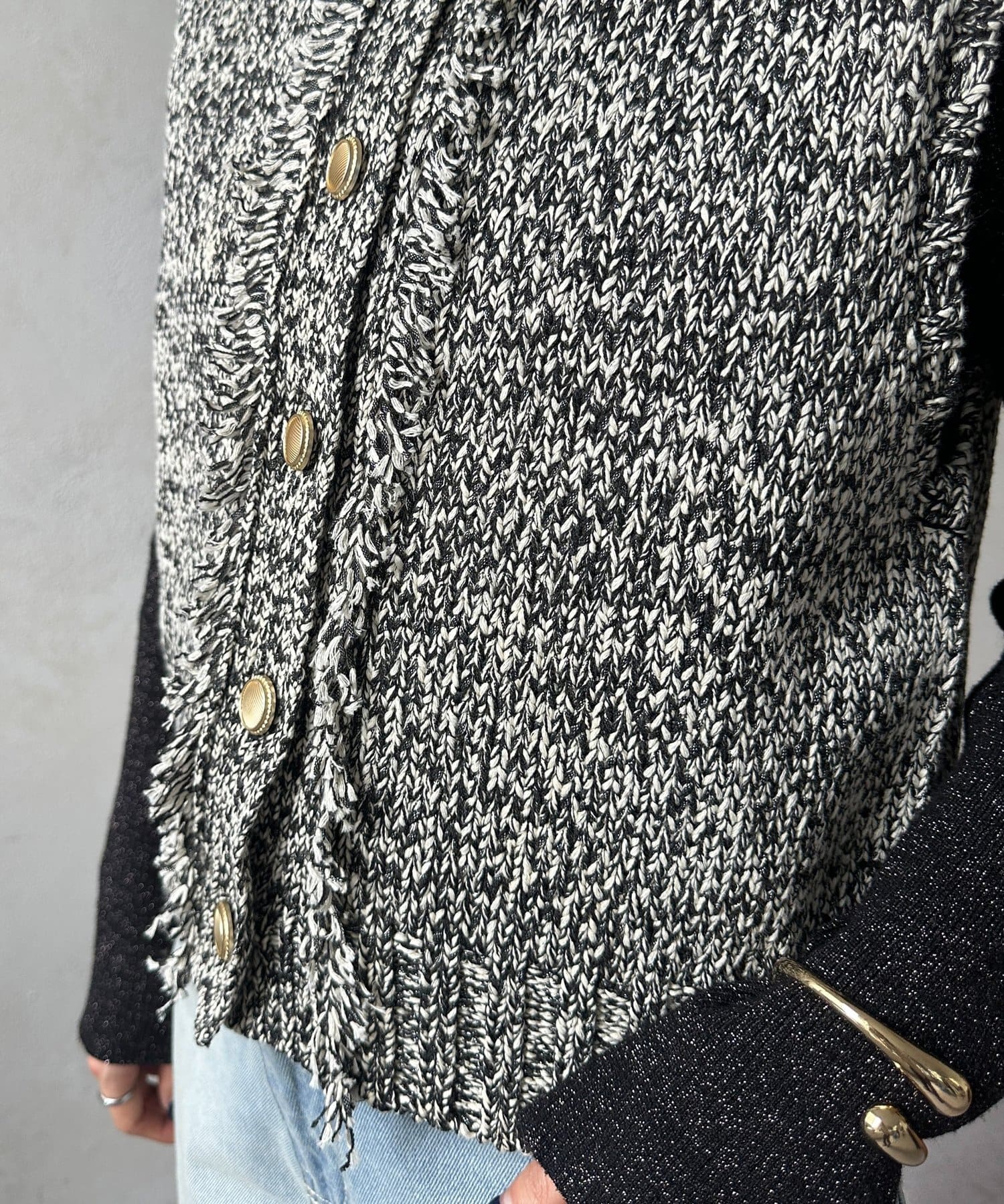 Thevon.(ゼヴォン) ツイード風金ボタンベスト