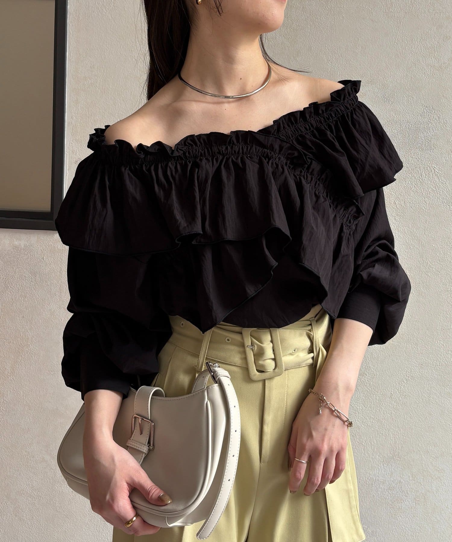 Thevon.(ゼヴォン) クロスフリルブラウス