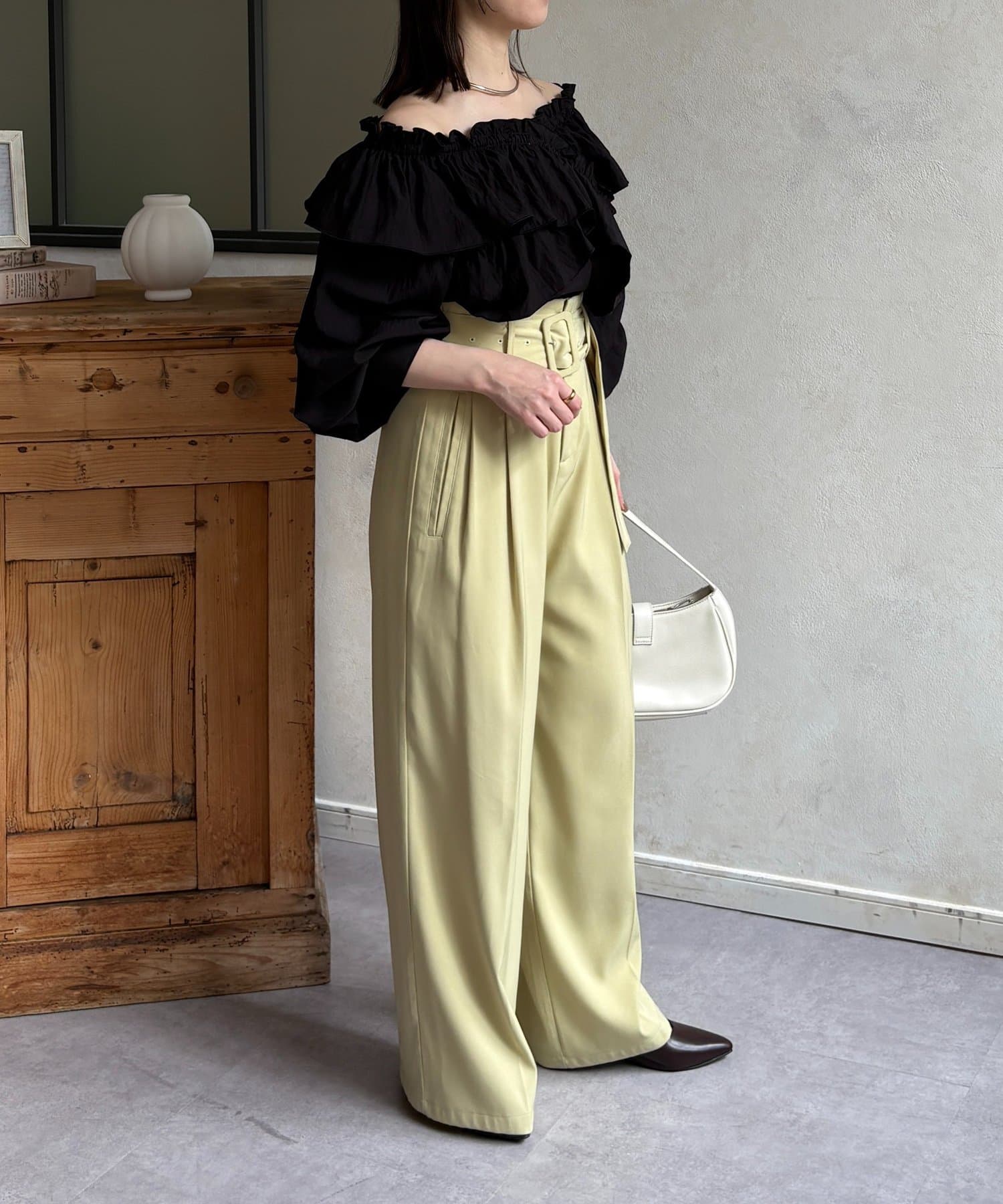 Thevon.(ゼヴォン) クロスフリルブラウス