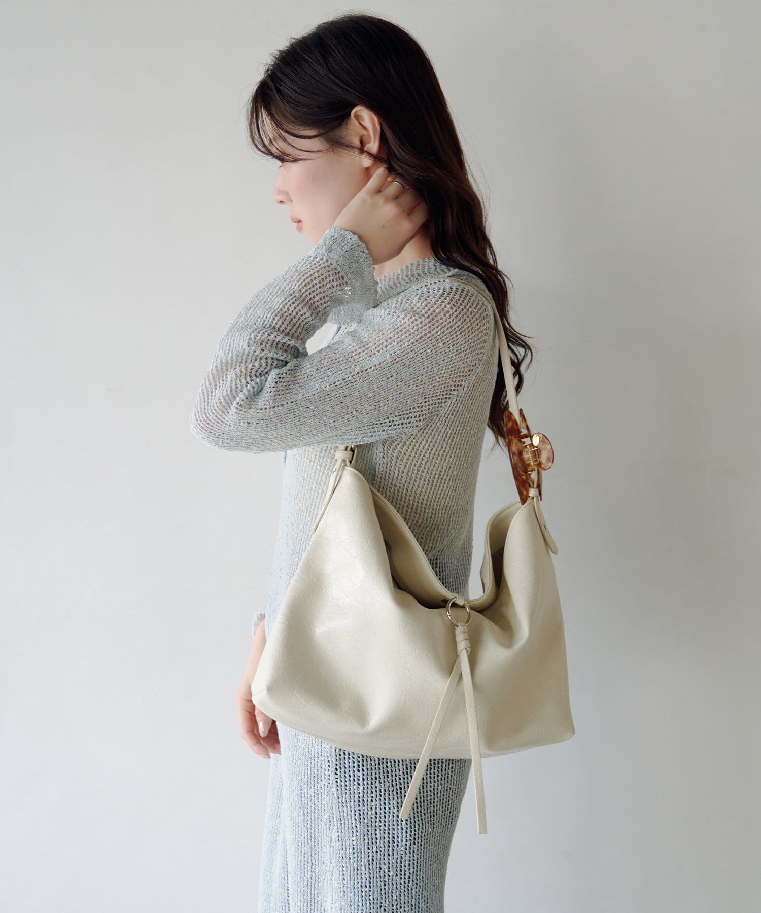 Kastane(カスタネ) 【2.7(土)11:00〜2.8(日)ポイントUP開催/500mlペットボトル収納可】タッセルショルダーBAG