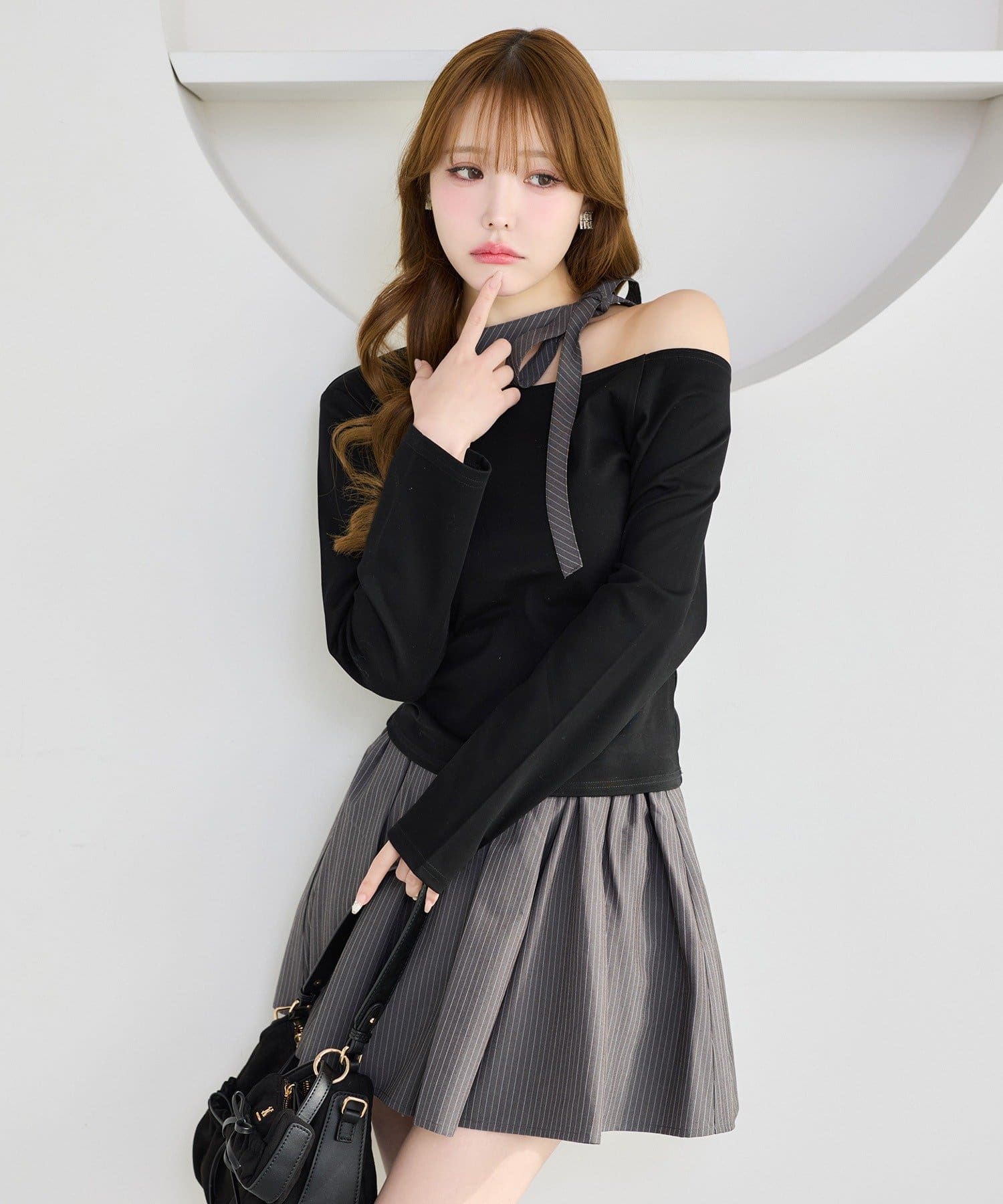 one after another NICE CLAUP(ワンアフターアナザー ナイスクラップ) リボンタイ／ワンショルカットトップス