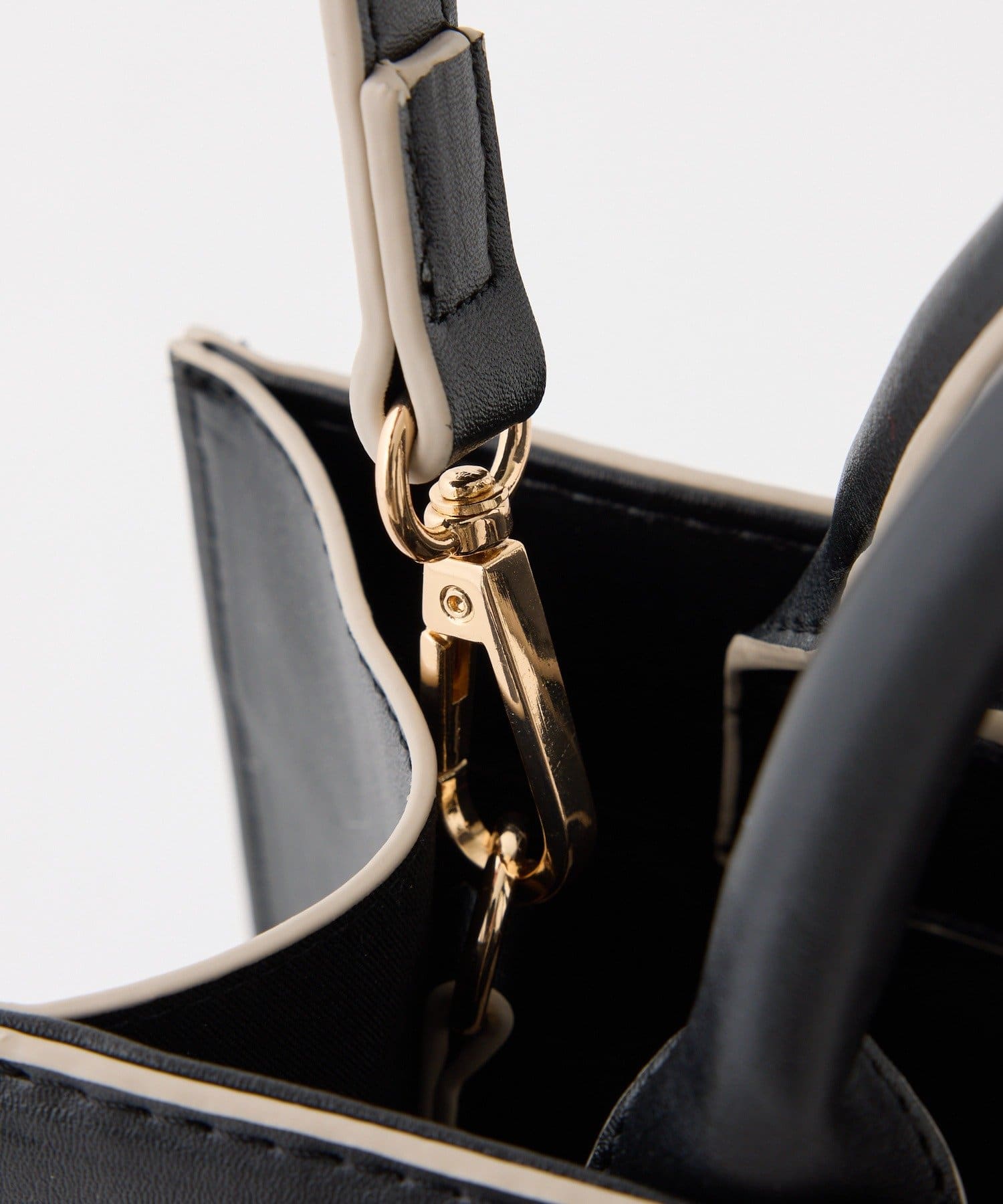 one after another NICE CLAUP(ワンアフターアナザー ナイスクラップ) 【WEB限定】リボンモチーフトートバッグ／ショルダーにもなる