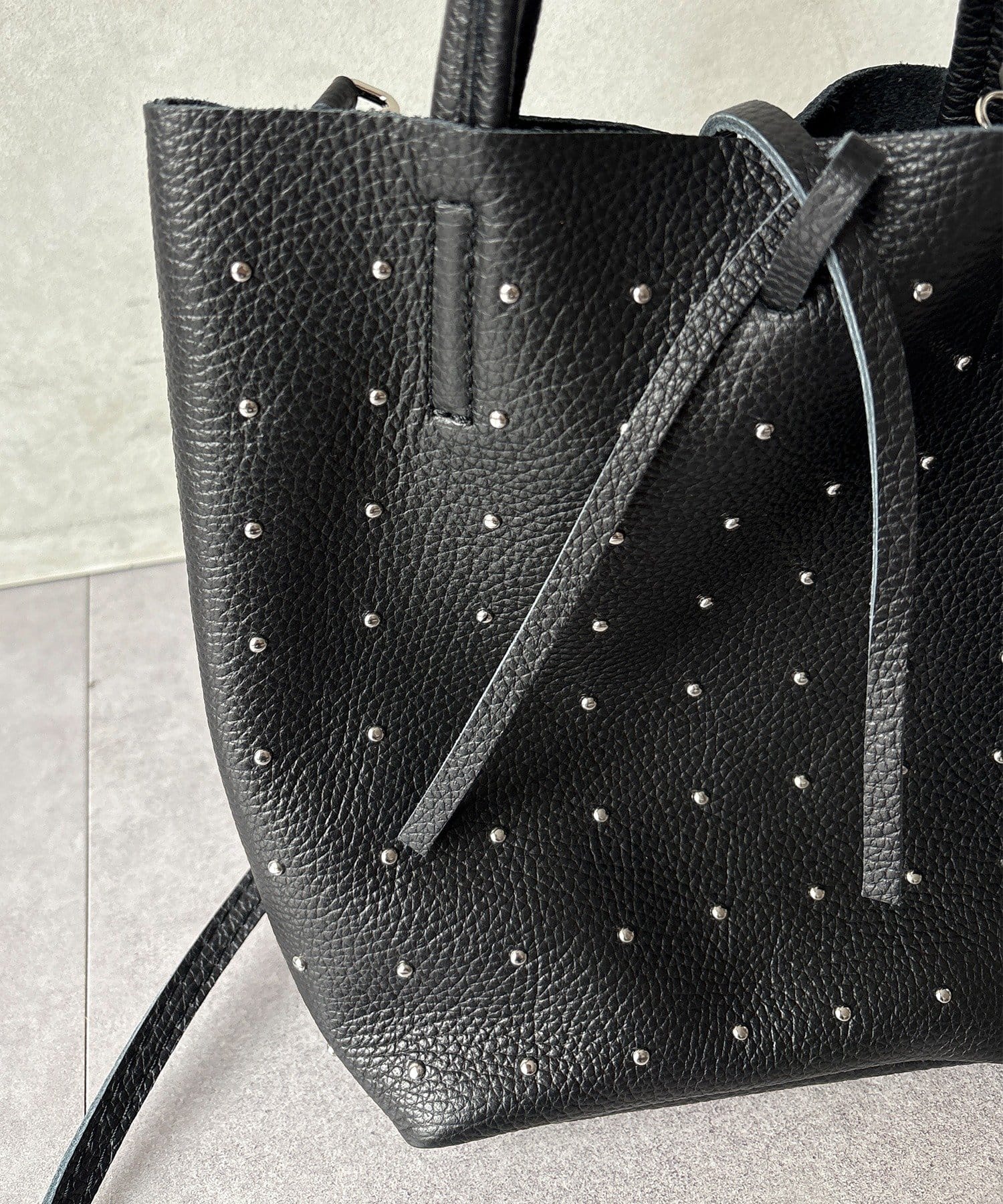 DOUDOU(ドゥドゥ) 【WEB限定】スタッズミニトートバッグ