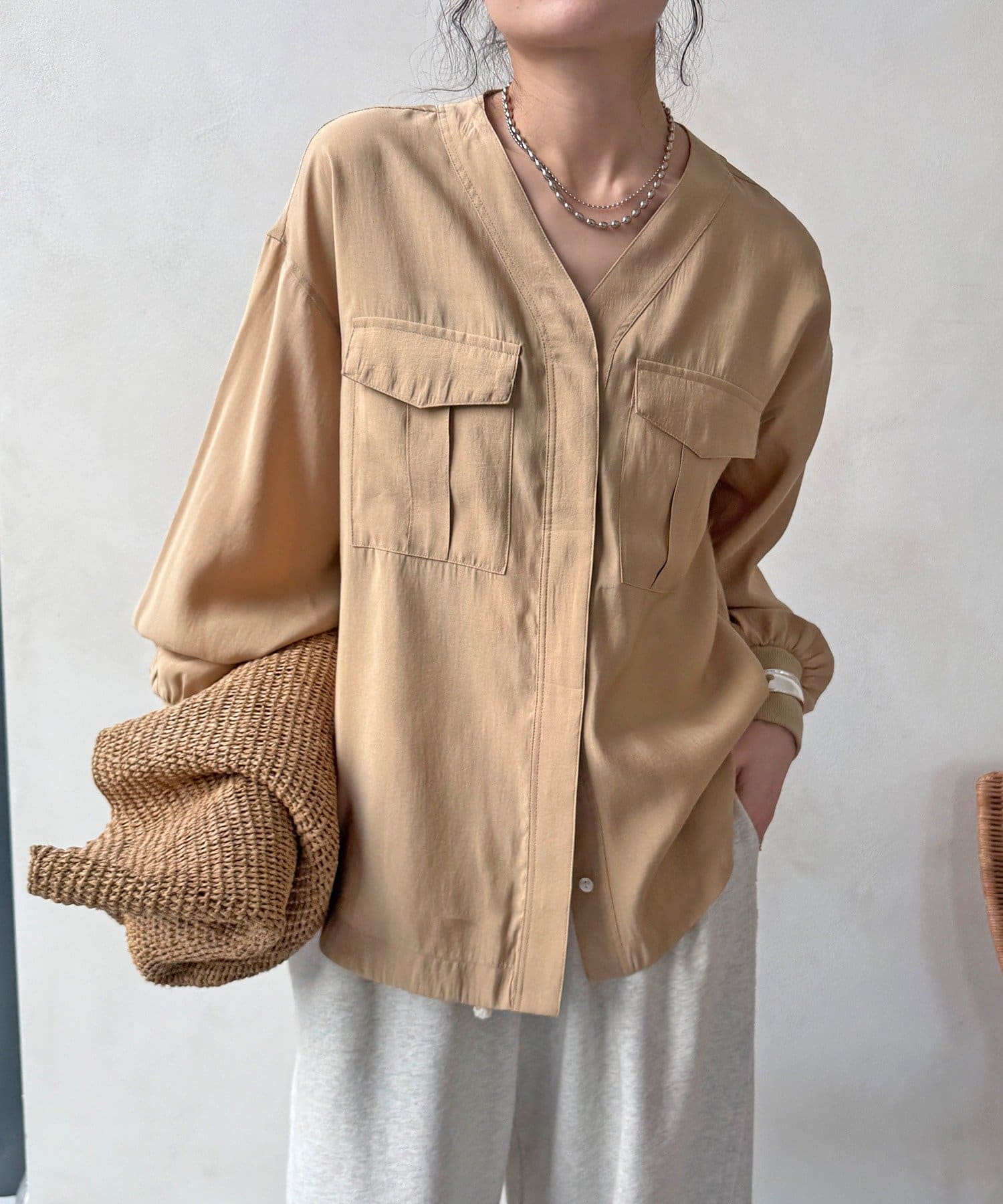 DOUDOU(ドゥドゥ) 【WEB限定】ノーカラーブルゾンライクシャツ