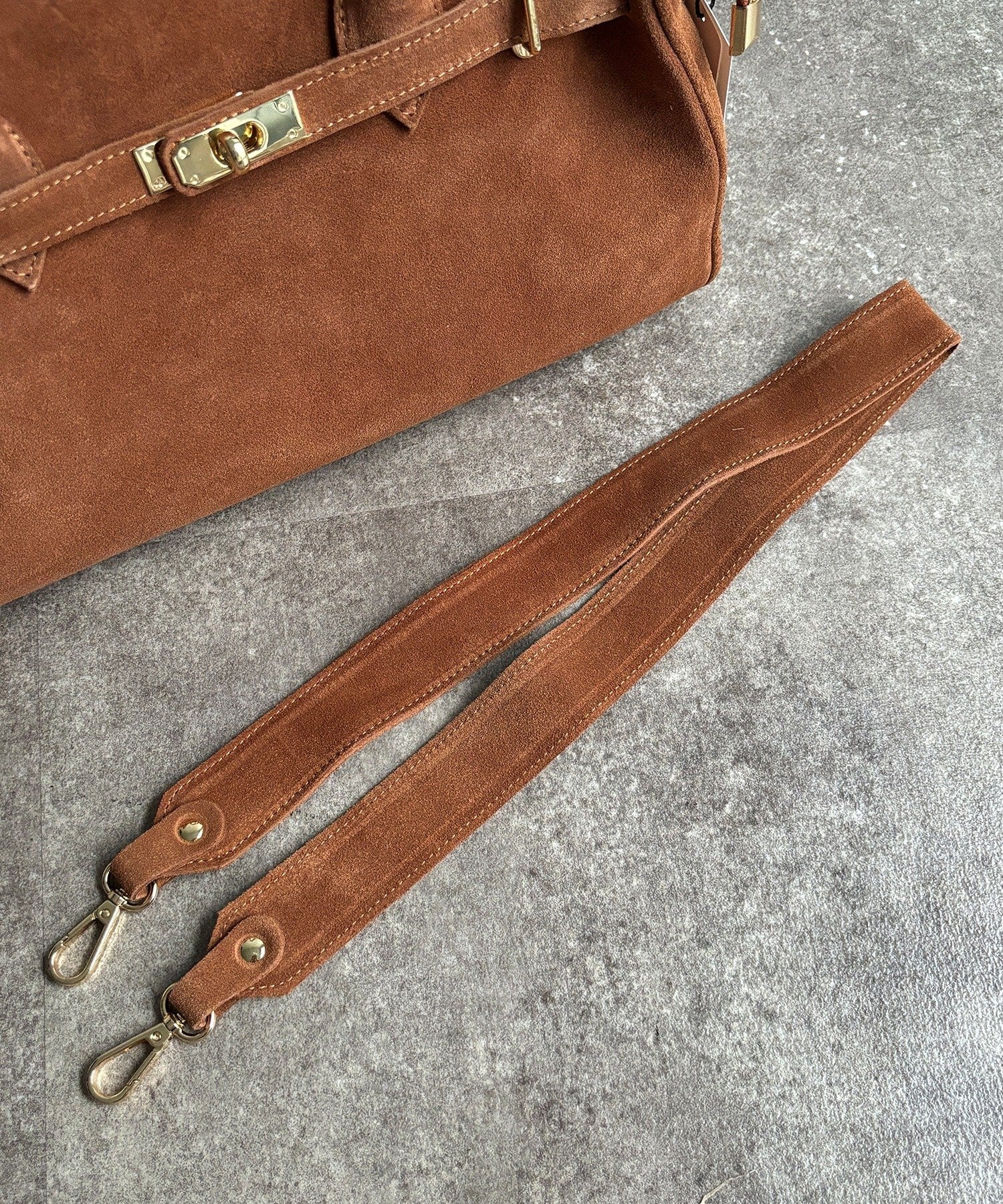 DOUDOU(ドゥドゥ) 【WEB限定】スエードベルト付バッグ