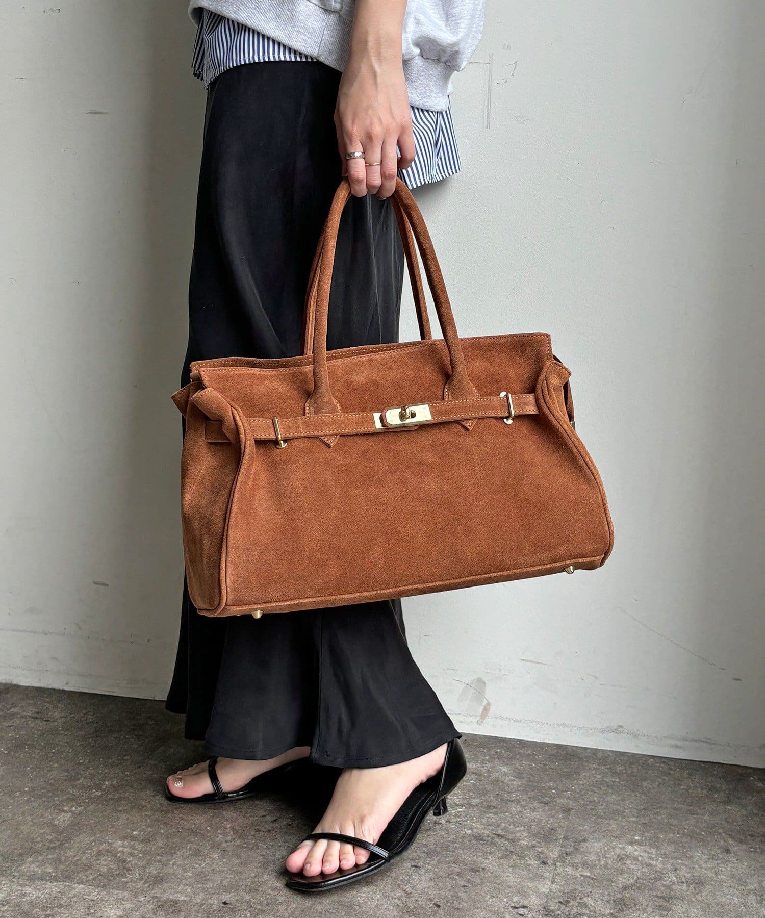 DOUDOU(ドゥドゥ) 【WEB限定】スエードベルト付バッグ