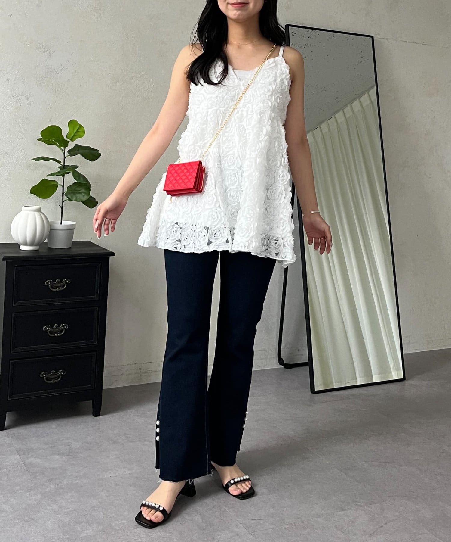 prose verse(プロズヴェール) パール付きサイドスリットフレアデニムパンツ