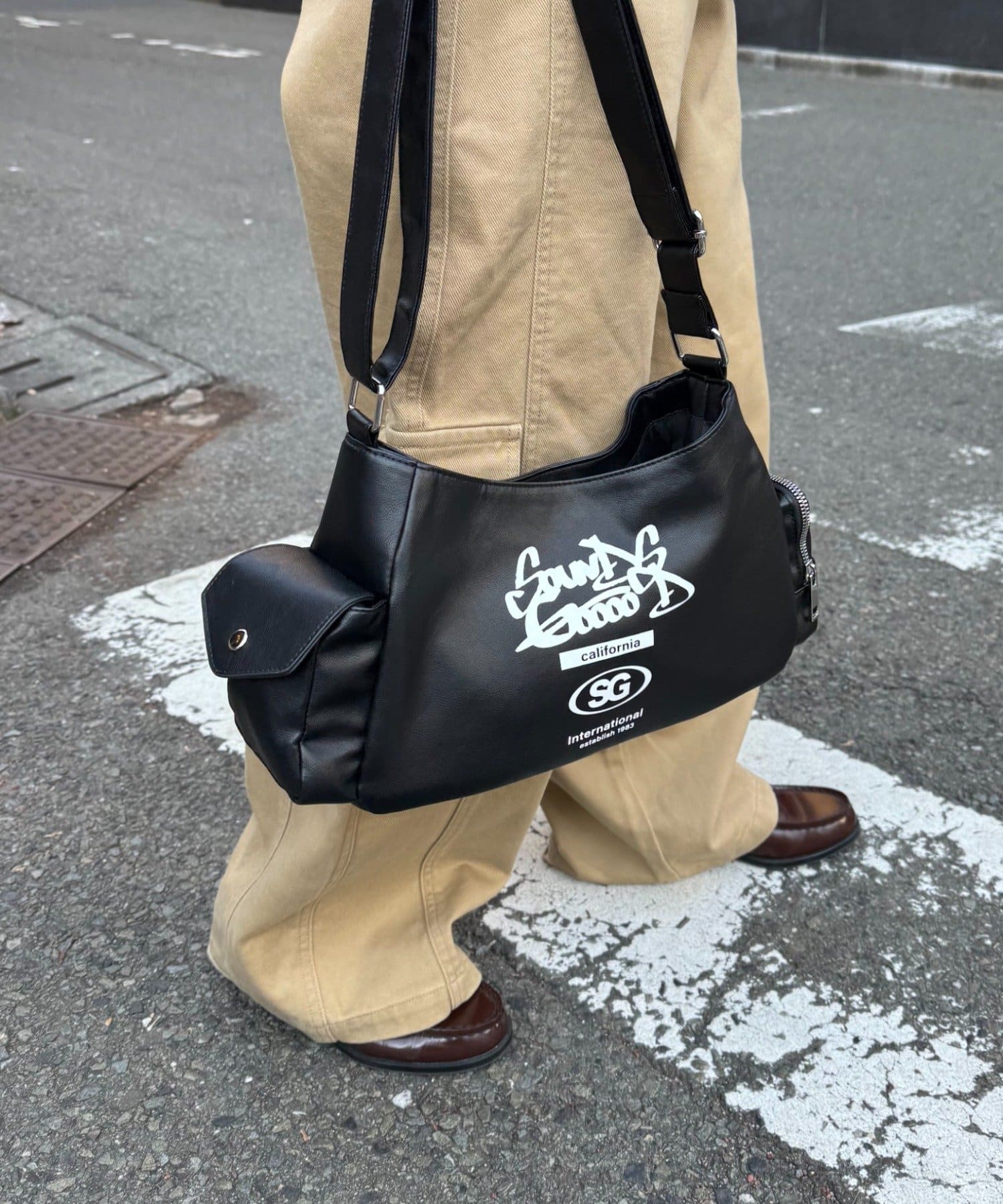 CIAOPANIC TYPY(チャオパニックティピー) 【SOUNDS GOOOOD】レザーハーフムーンバッグ