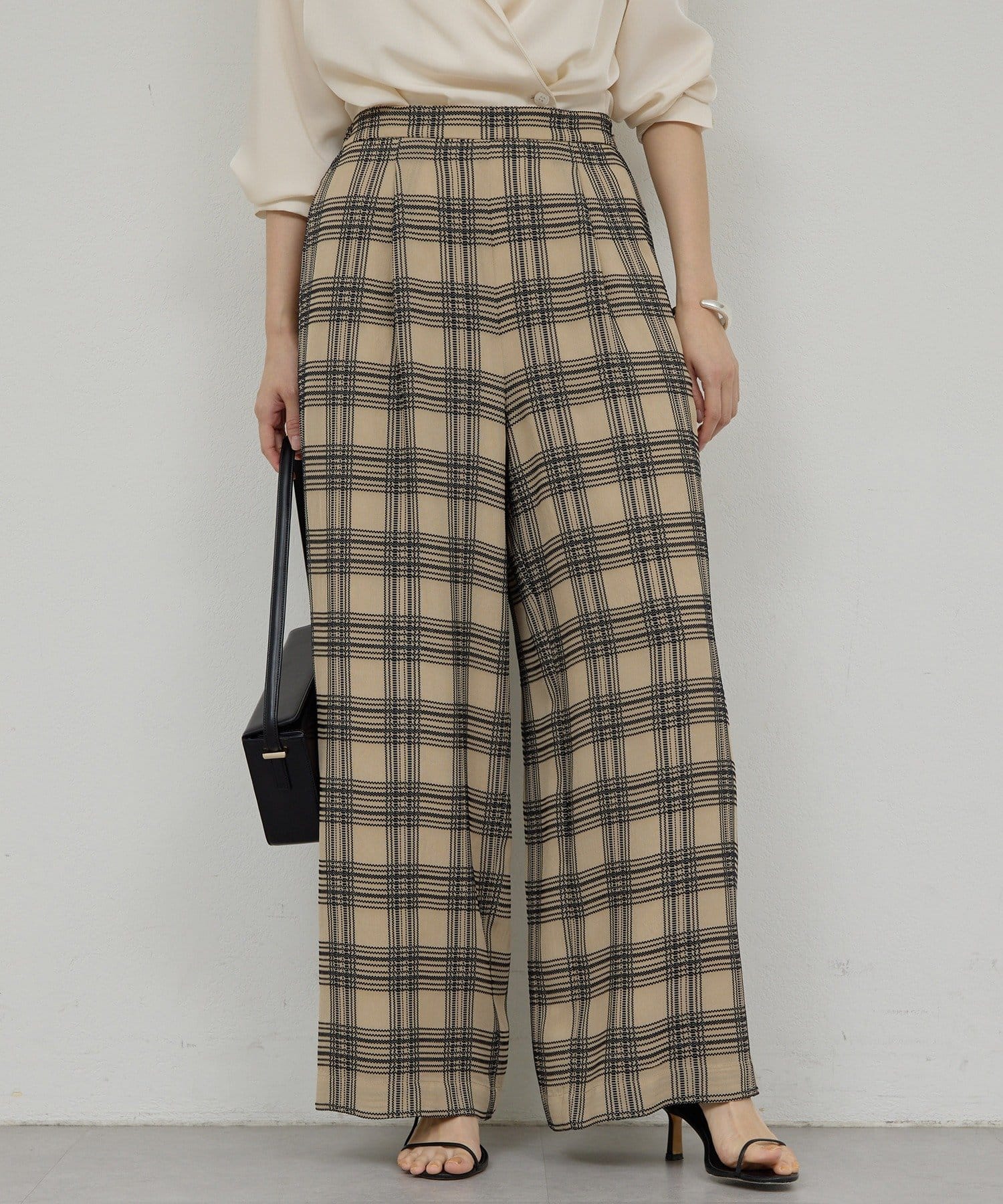 GALLARDAGALANTE(ガリャルダガランテ) ステッチチェックパンツ