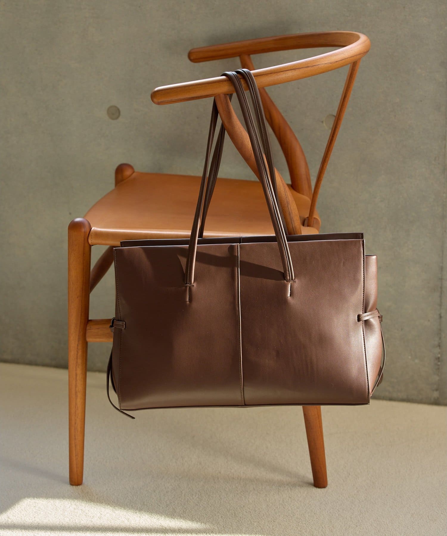 Whim Gazette(ウィム ガゼット) ＜WEB限定＞【THE PAUSE】フェイクレザーボストン