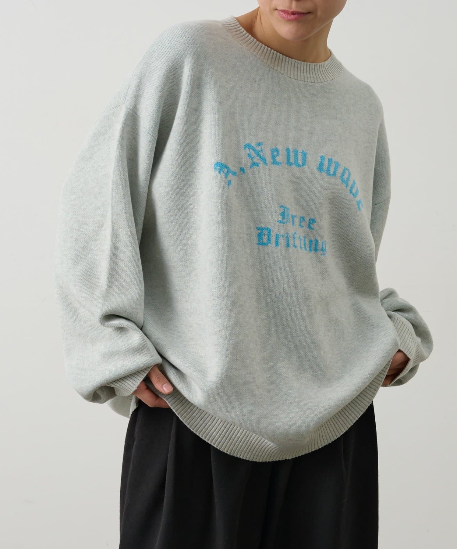 COLONY 2139(コロニー トゥーワンスリーナイン) アーチロゴジャガードニット