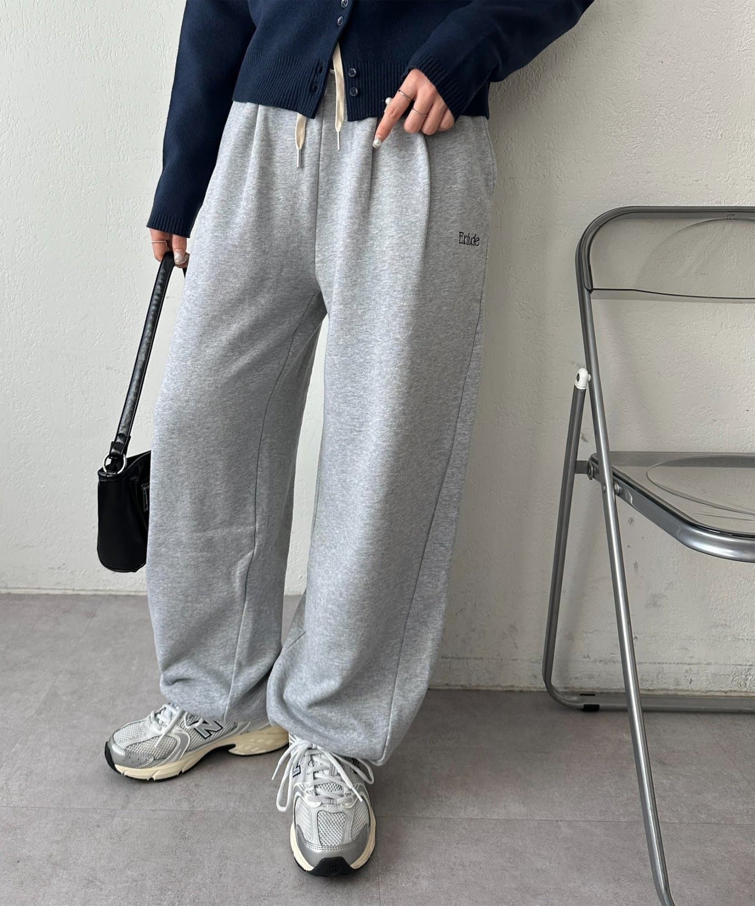 DISCOAT(ディスコート) 【Enlude/ユニセックス】ワンポイント刺繍バレルスウェットパンツ