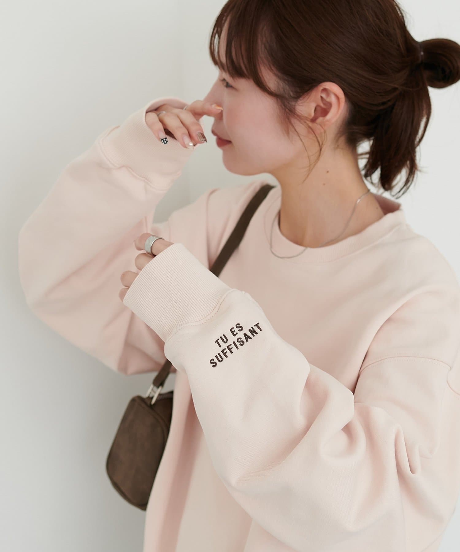 DISCOAT(ディスコート) 【Enlude/春っぽカラー】ワンポイント刺繍カラースウェット《ユニセックス》