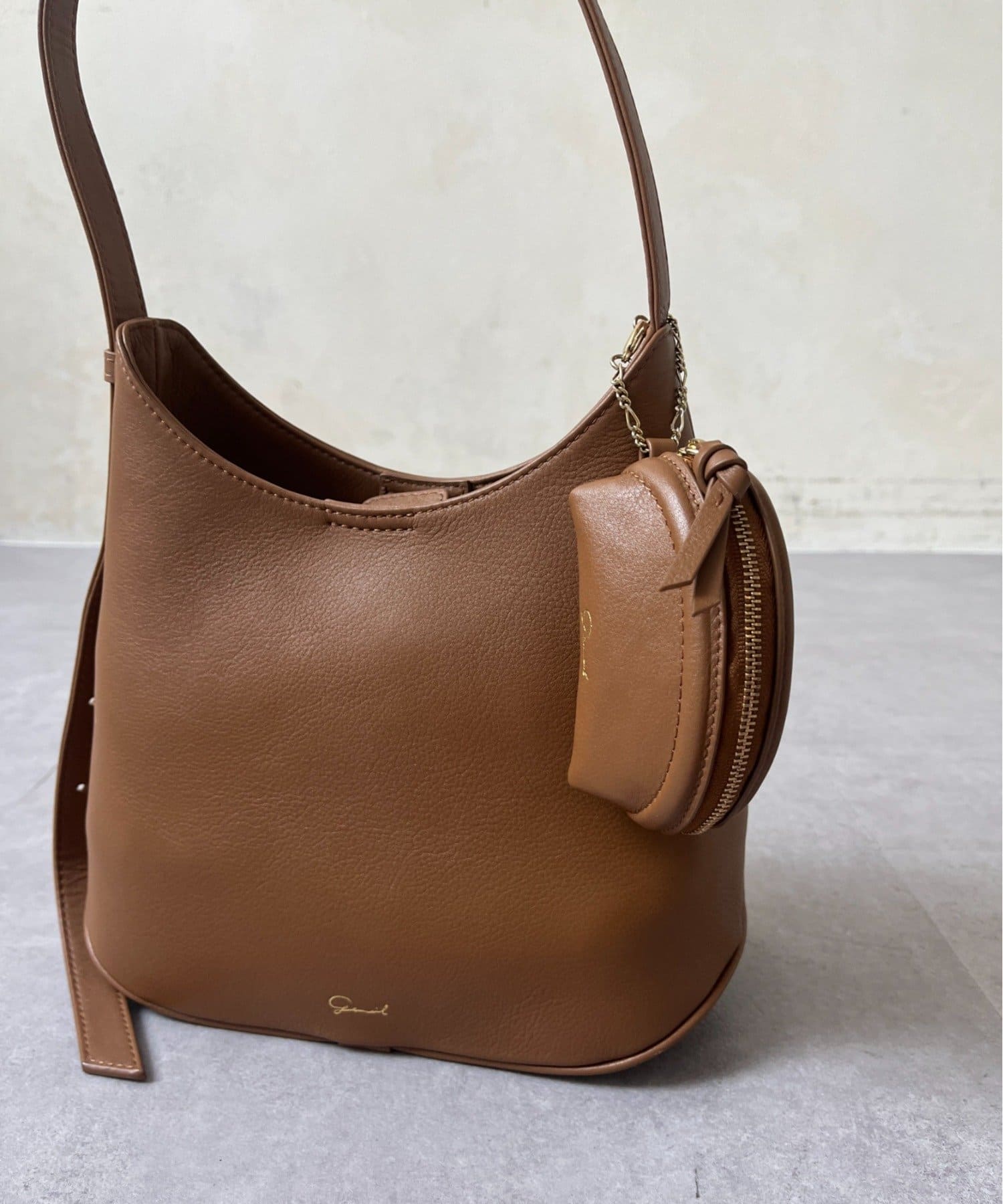 gemeil(ジェムイル) フレアワンショルダーバッグ(PT-358)