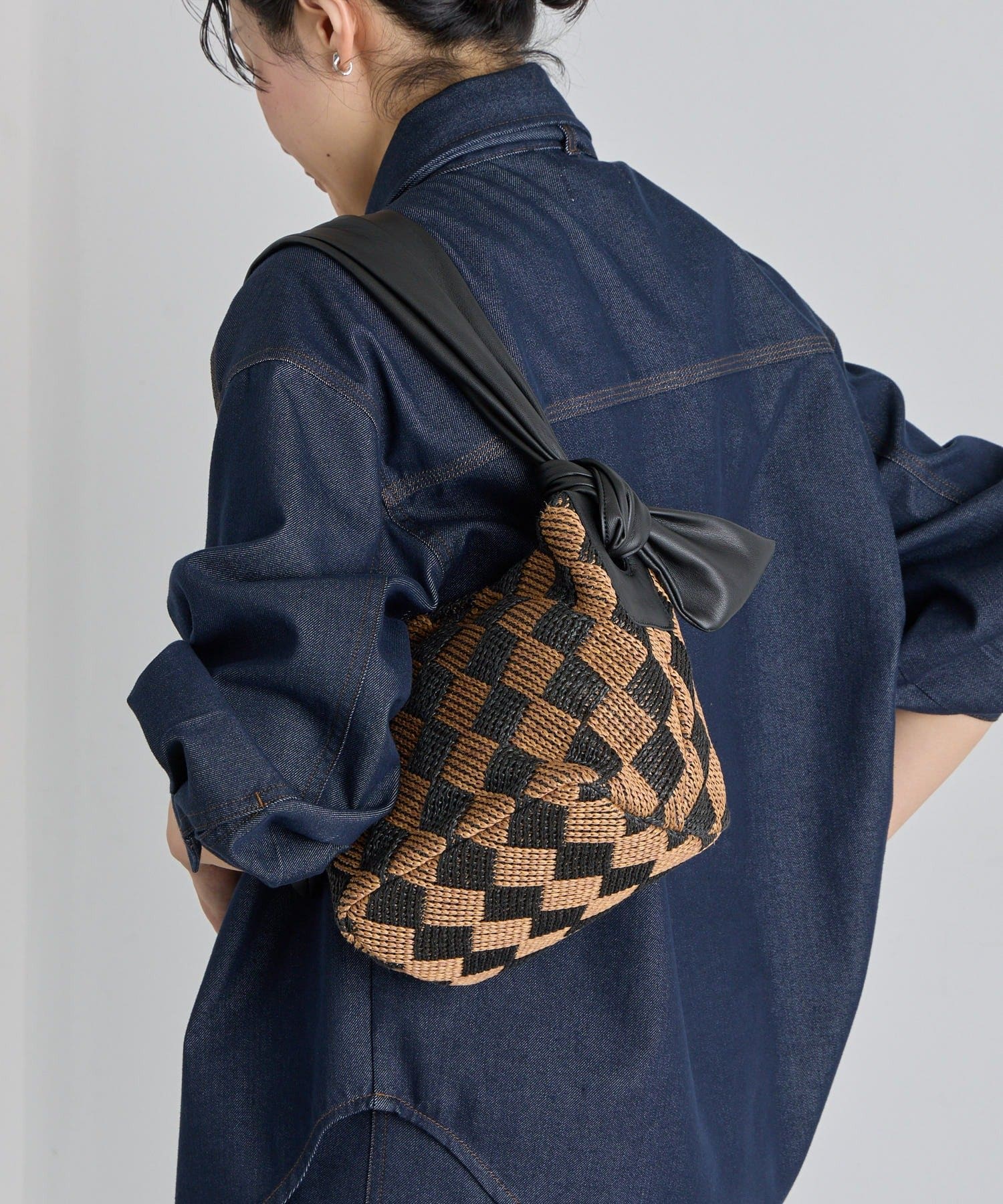 ear PAPILLONNER(イア パピヨネ) 雑材柄ワンハンドルバッグS