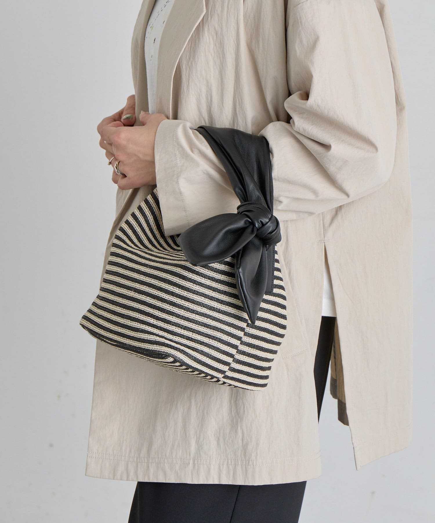 ear PAPILLONNER(イア パピヨネ) 雑材柄ワンハンドルバッグS