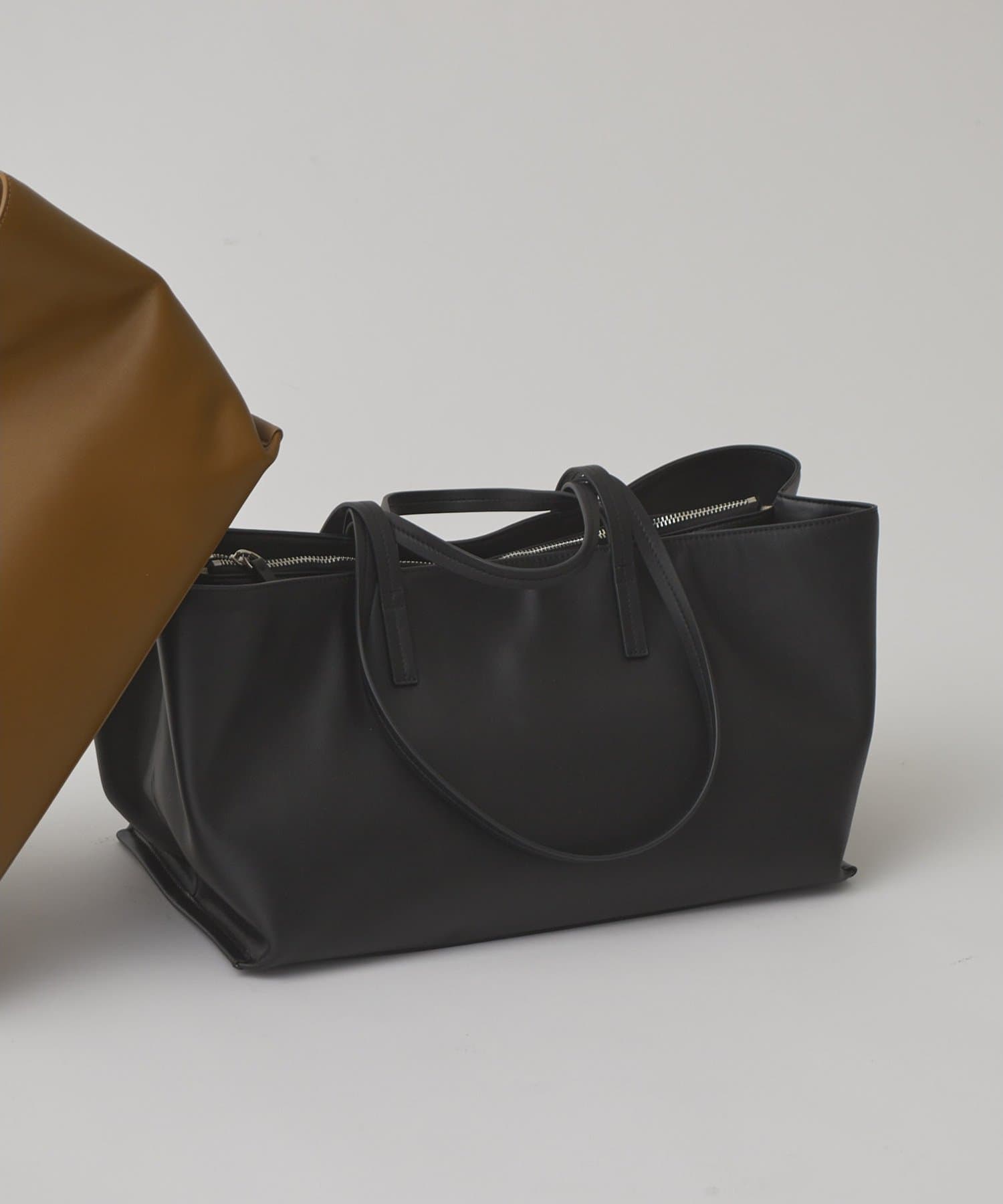 Whim Gazette(ウィム ガゼット) 【Hoaw.】WIDE HANDBAG L