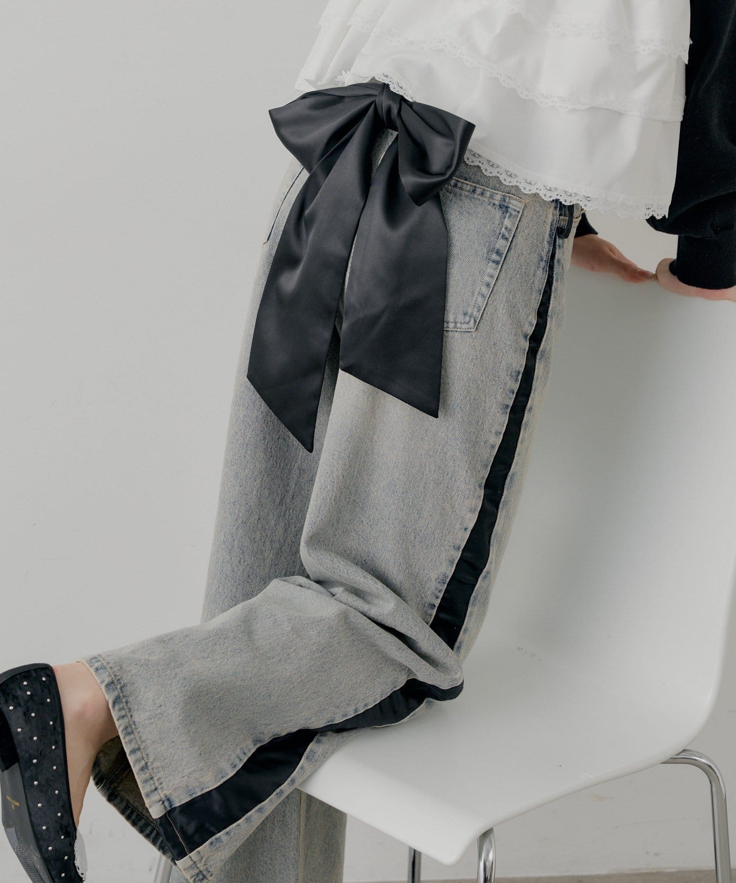 Chico(チコ) 【SALON by Chico】取り外しリボンサイドラインストレートルーズデニム