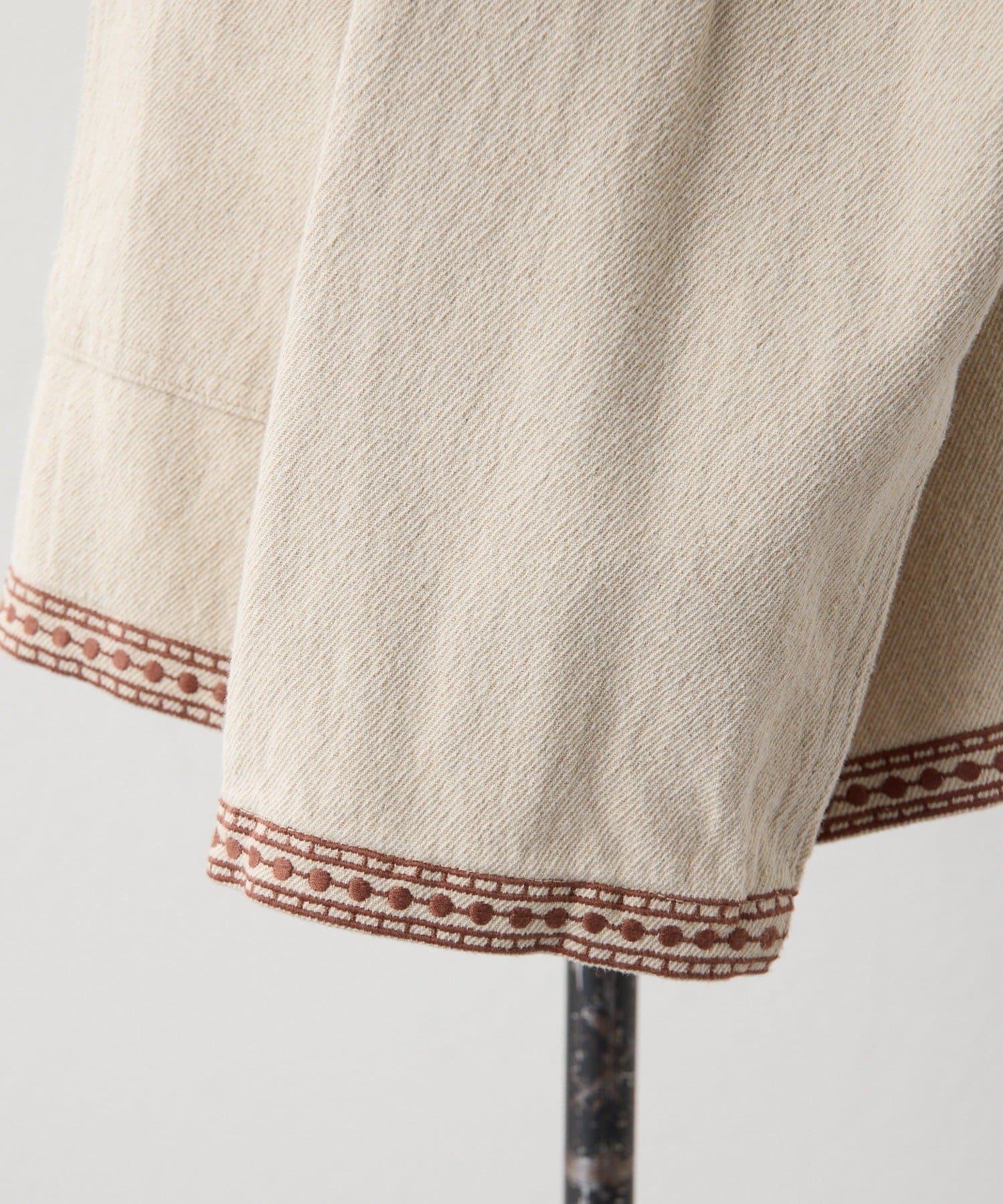 ear PAPILLONNER(イア パピヨネ) 《ヒップが隠れる丈感》花柄刺しゅうジャケット【SUM1 STYLE(スミスタイル)】