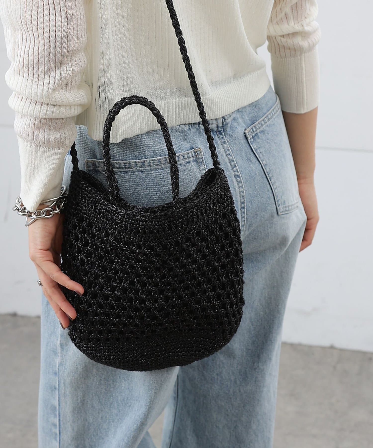 COLONY 2139(コロニー トゥーワンスリーナイン) グロッシーマクラメショルダーバッグ