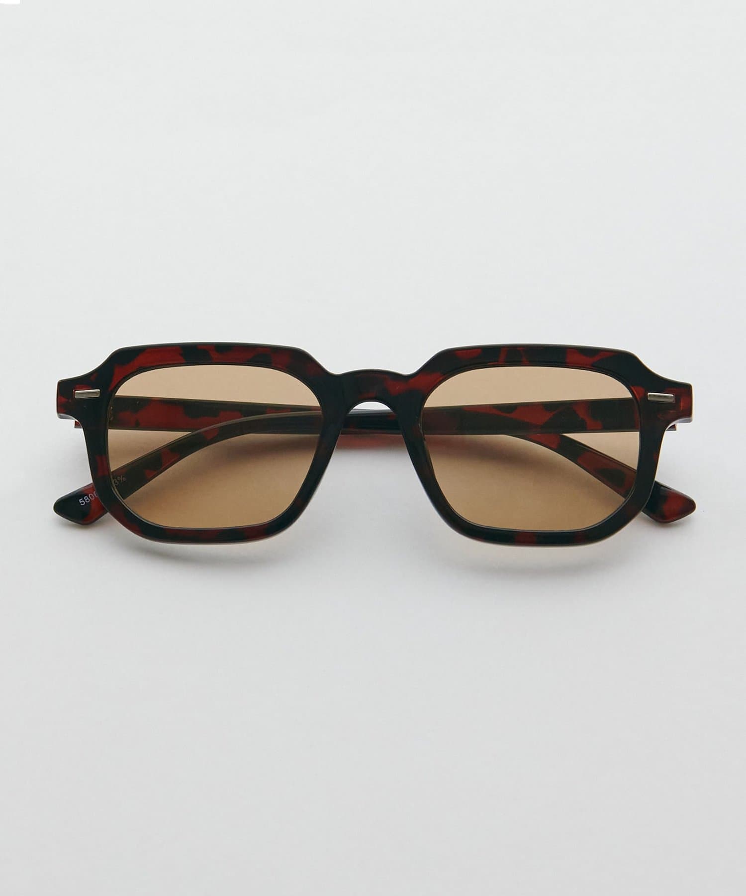 DISCOAT(ディスコート) リベット付きスクエアフレームサングラス