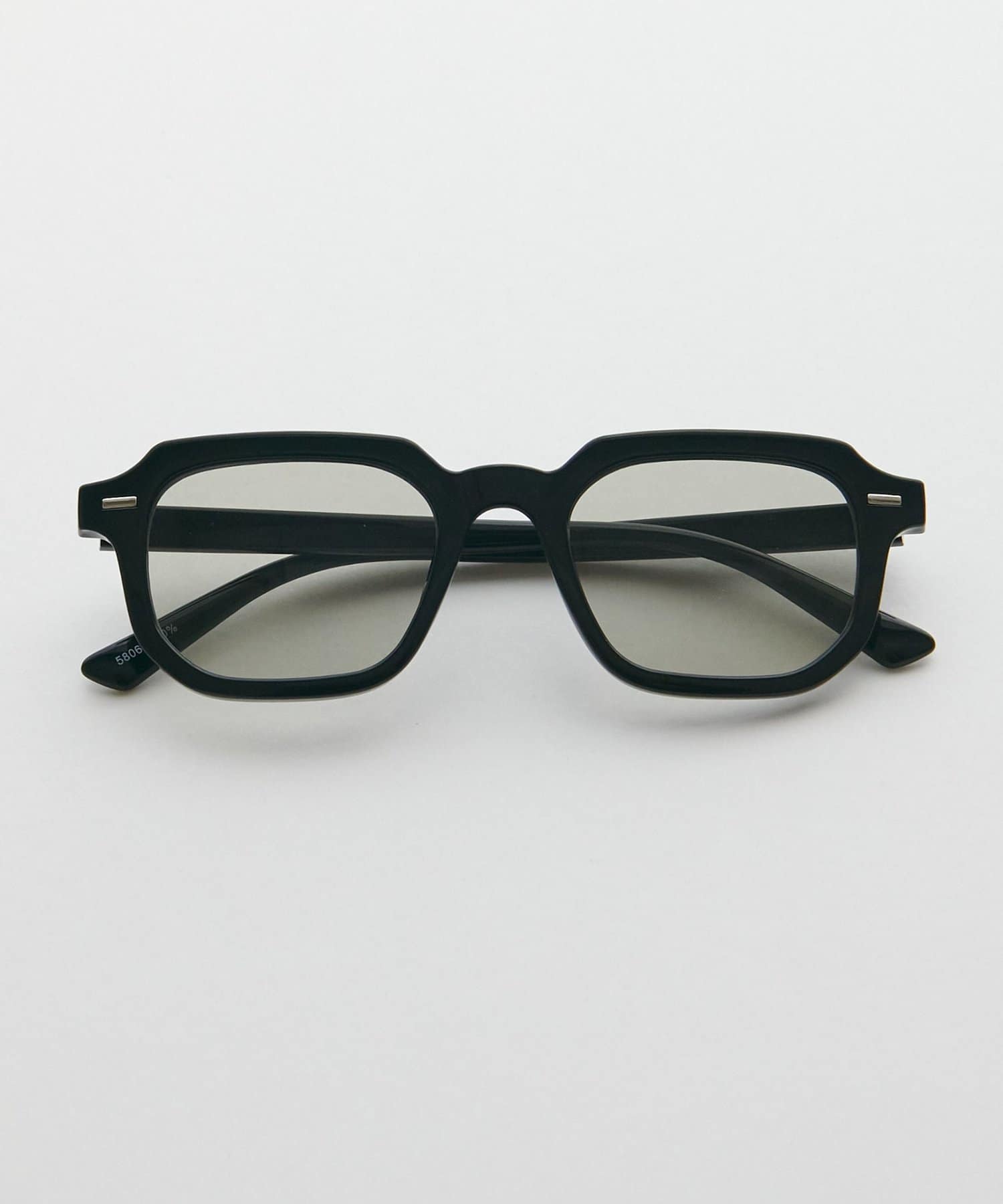 DISCOAT(ディスコート) リベット付きスクエアフレームサングラス