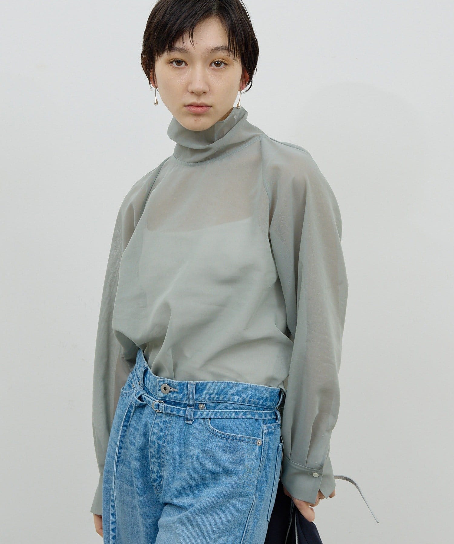 GALLARDAGALANTE(ガリャルダガランテ) シアーボウタイブラウス