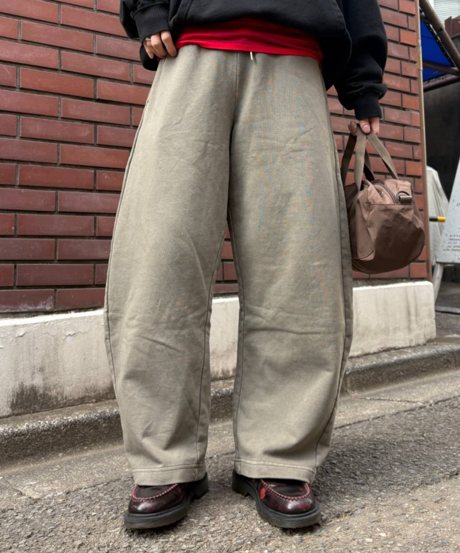 CIAOPANIC TYPY(チャオパニックティピー) 【UNISEX】ピグメント裏毛スウェットカーブパンツ