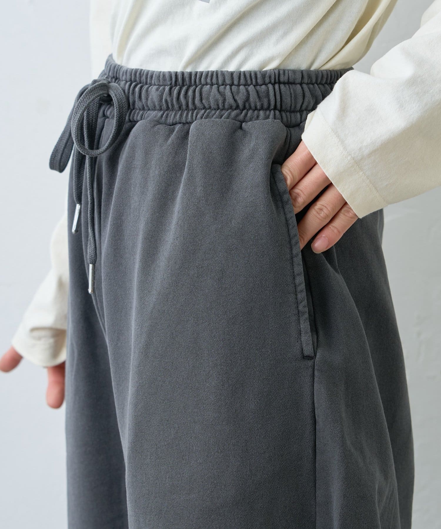 CIAOPANIC TYPY(チャオパニックティピー) 【UNISEX】ピグメント裏毛スウェットカーブパンツ