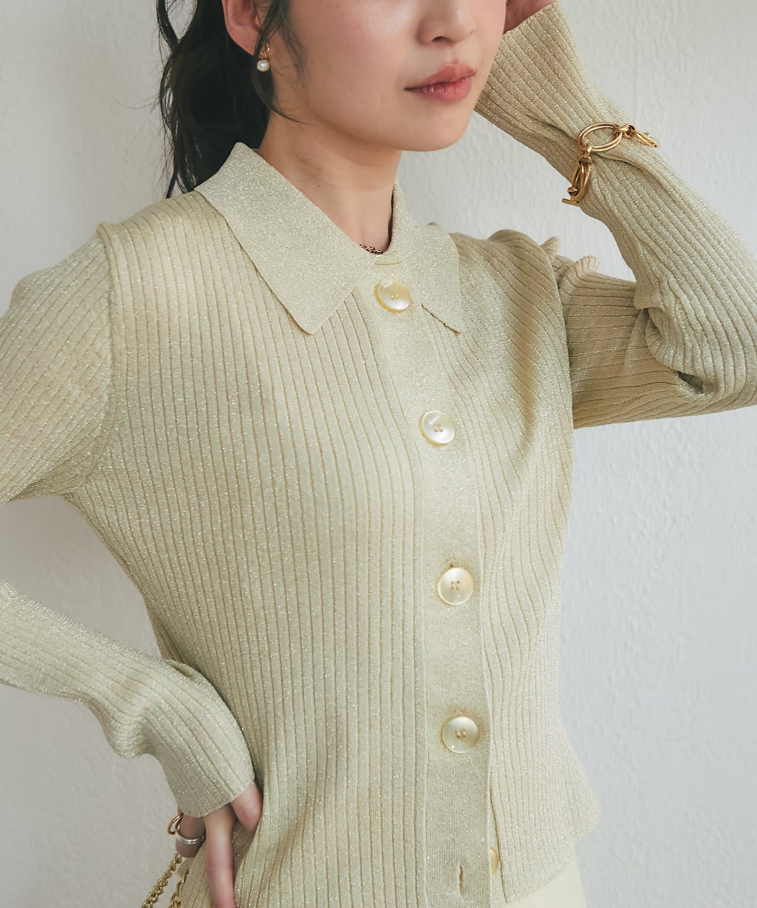 La boutique BonBon(ラブティックボンボン) 【名品・新色登場！】ラメリブポロ衿カーディガン