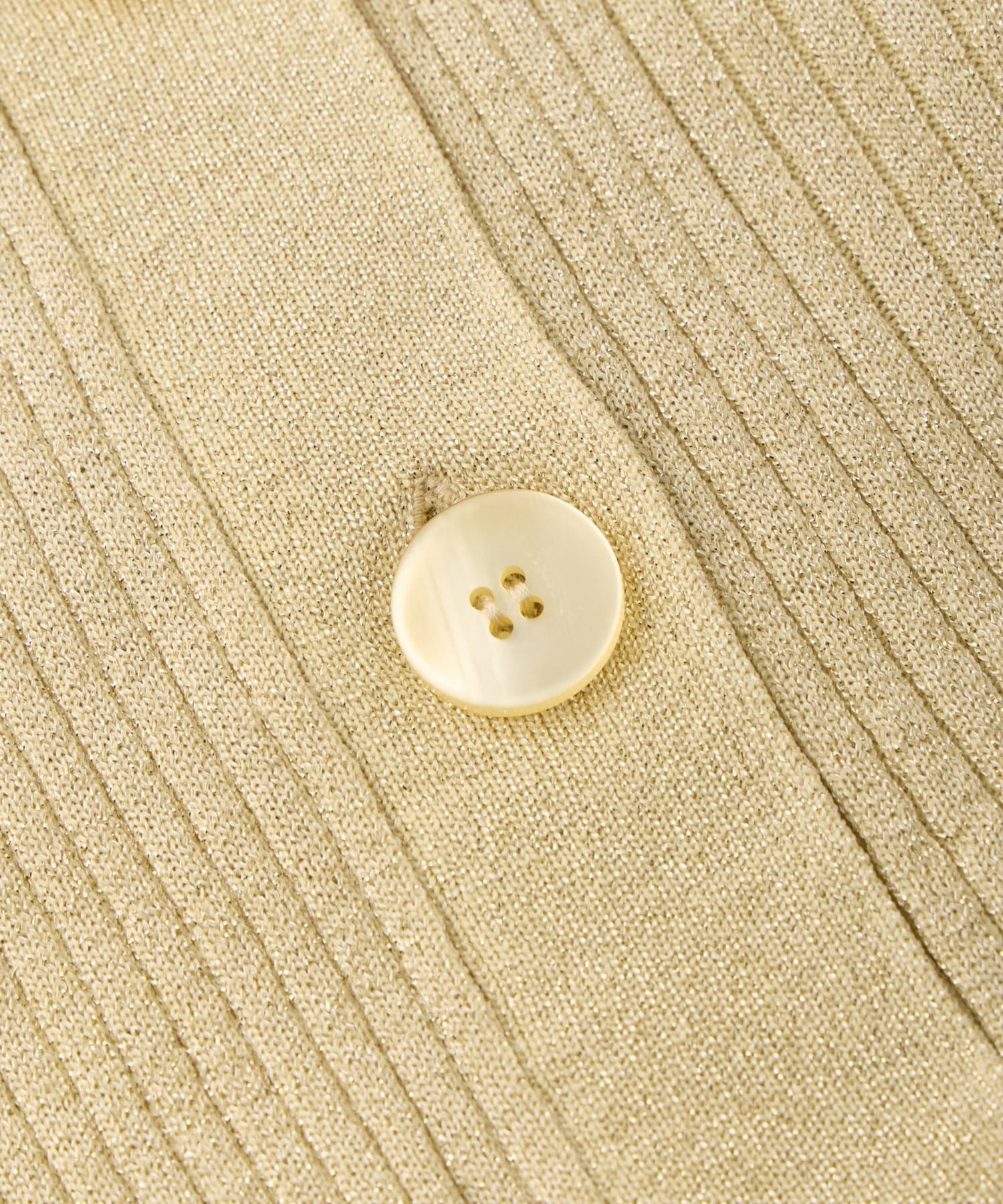 La boutique BonBon(ラブティックボンボン) 【名品・新色登場！】ラメリブポロ衿カーディガン