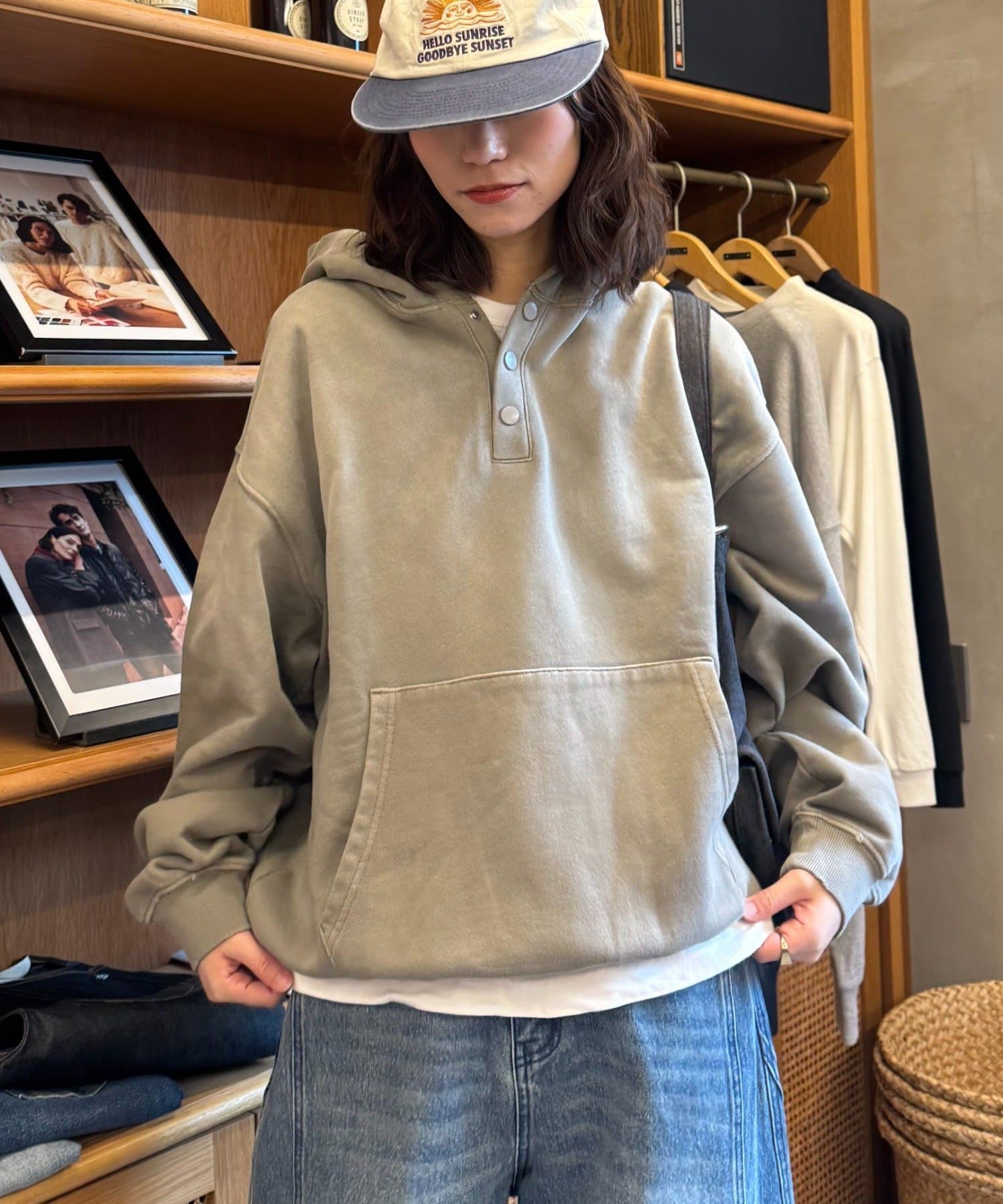 CIAOPANIC TYPY(チャオパニックティピー) 【UNISEX】スプレー加工ヘンリースナップフーディー