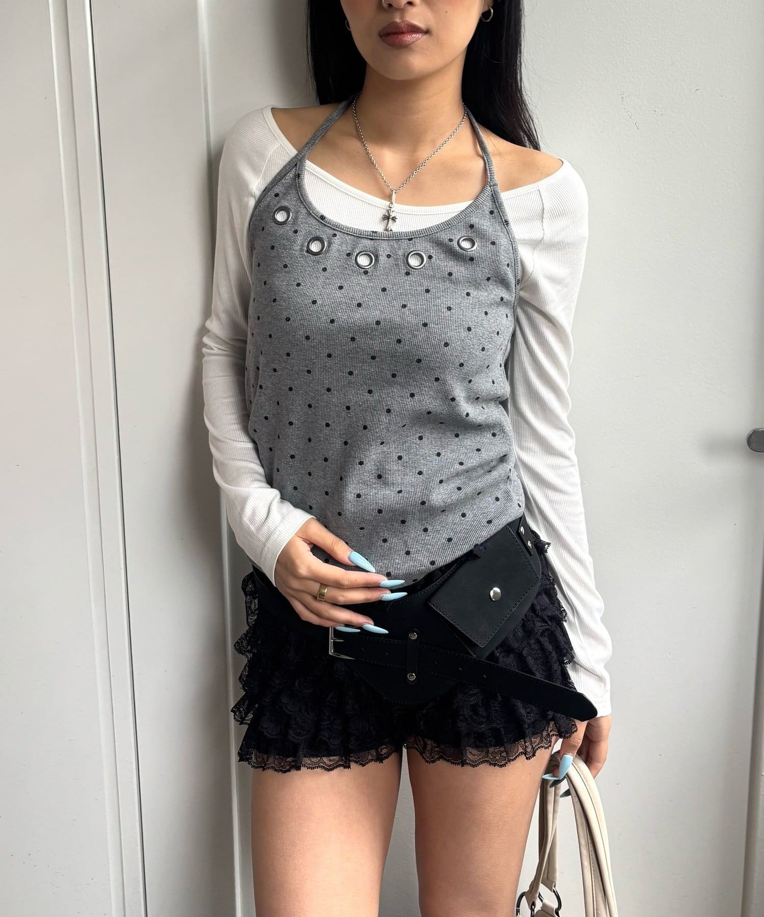 WHO’S WHO gallery(フーズフーギャラリー) アイレットホルターレイヤードトップス