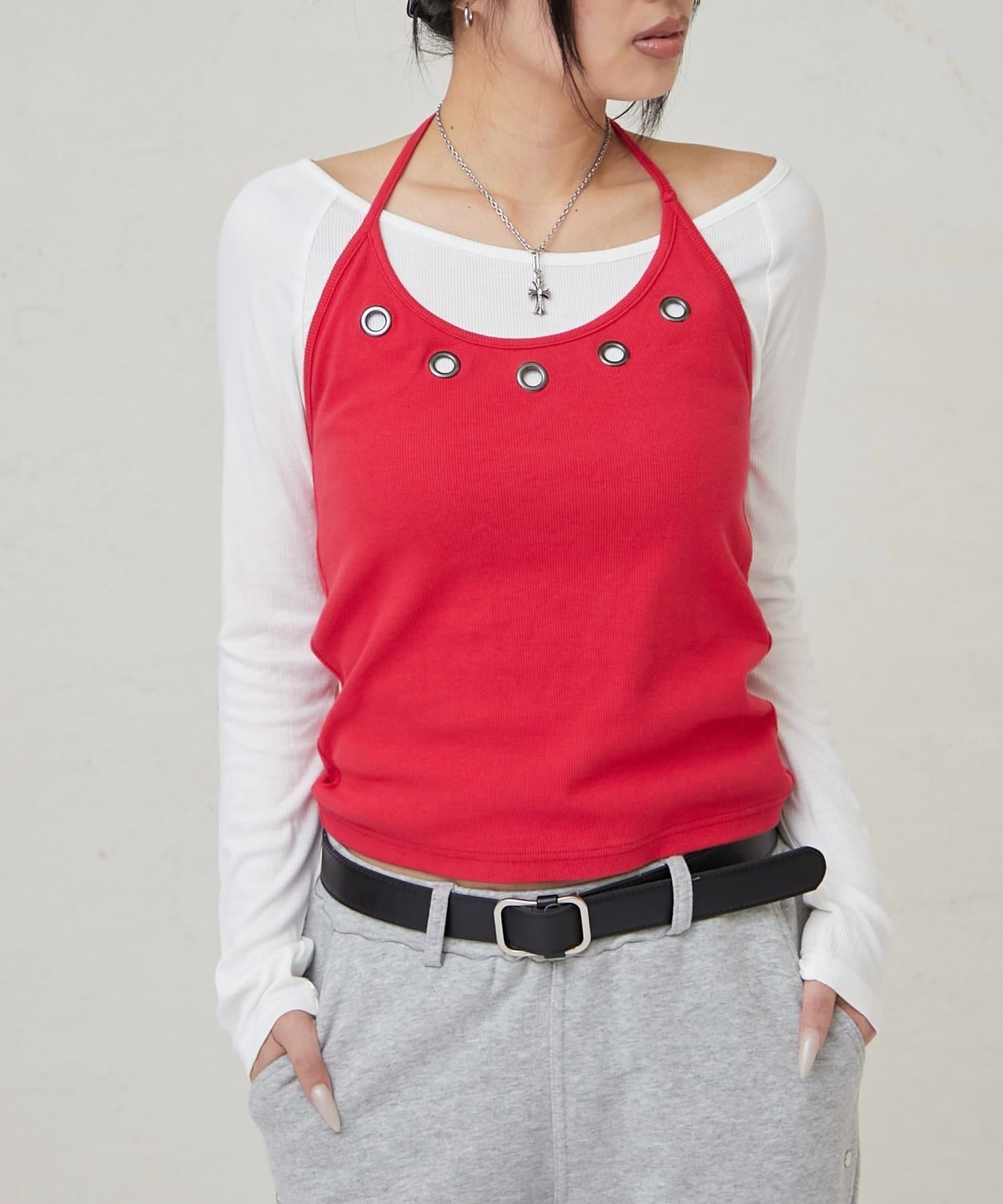 WHO’S WHO gallery(フーズフーギャラリー) EYELET HALTER LAYERED TOPS