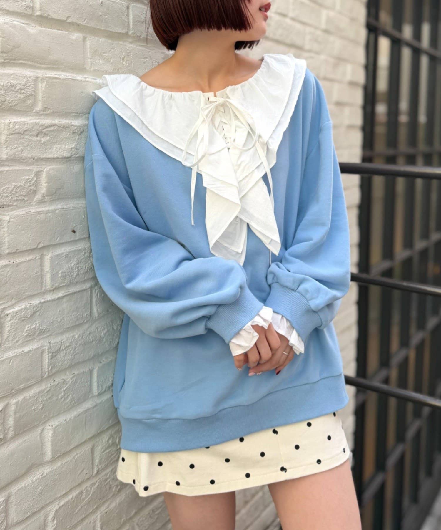 w closet(ダブルクローゼット) レースアップスウェット