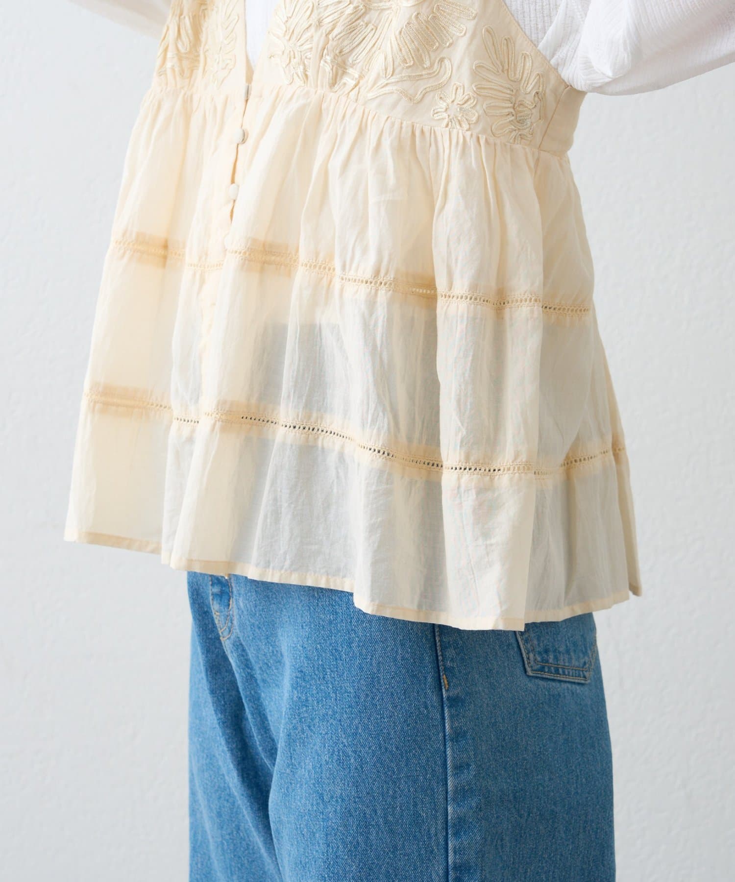 CIAOPANIC TYPY(チャオパニックティピー) 【india】コード刺繍キャミビスチェ