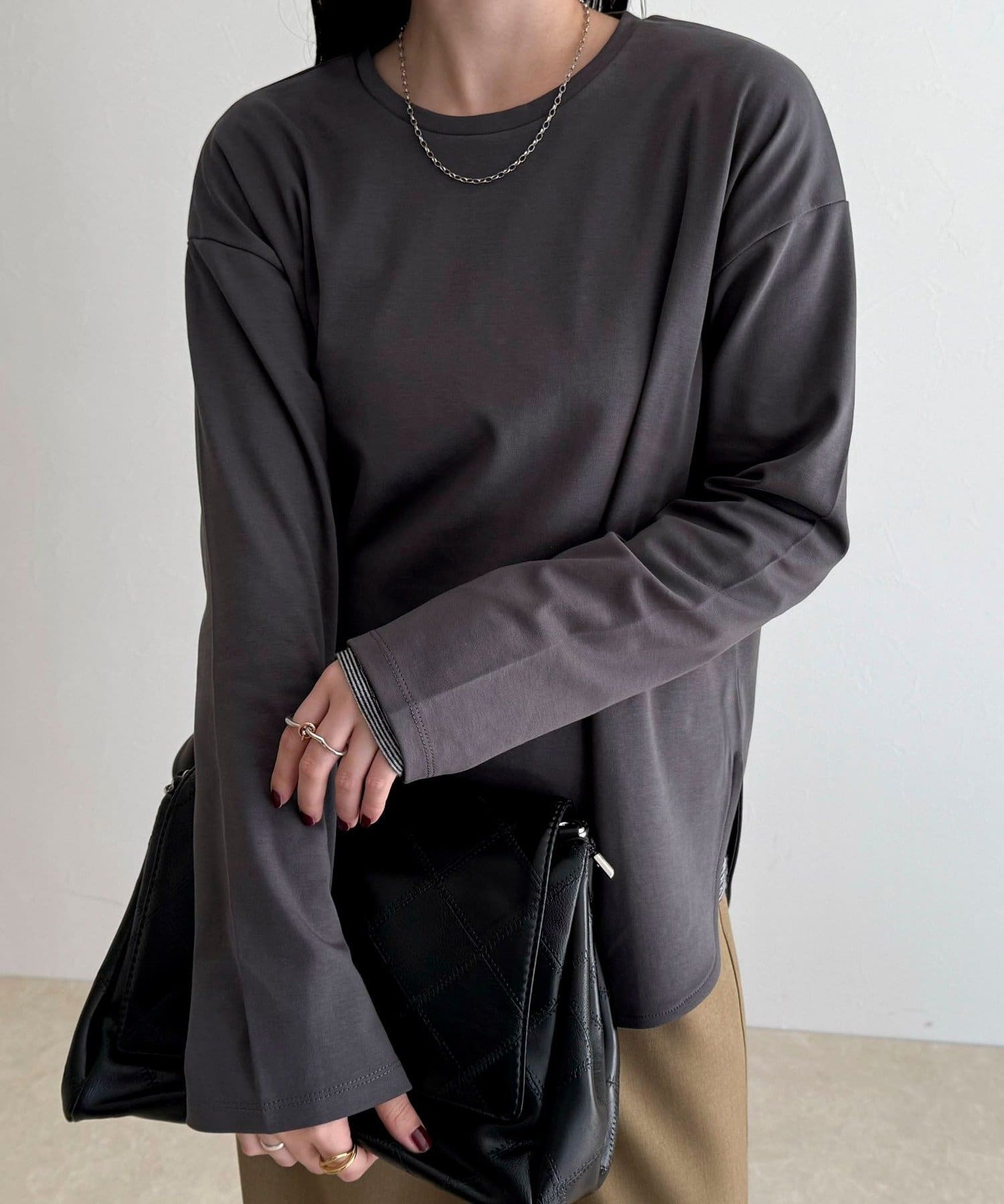 FREDY & GLOSTER(フレディ アンド グロスター) スムースラウンドヘムロンTシャツ