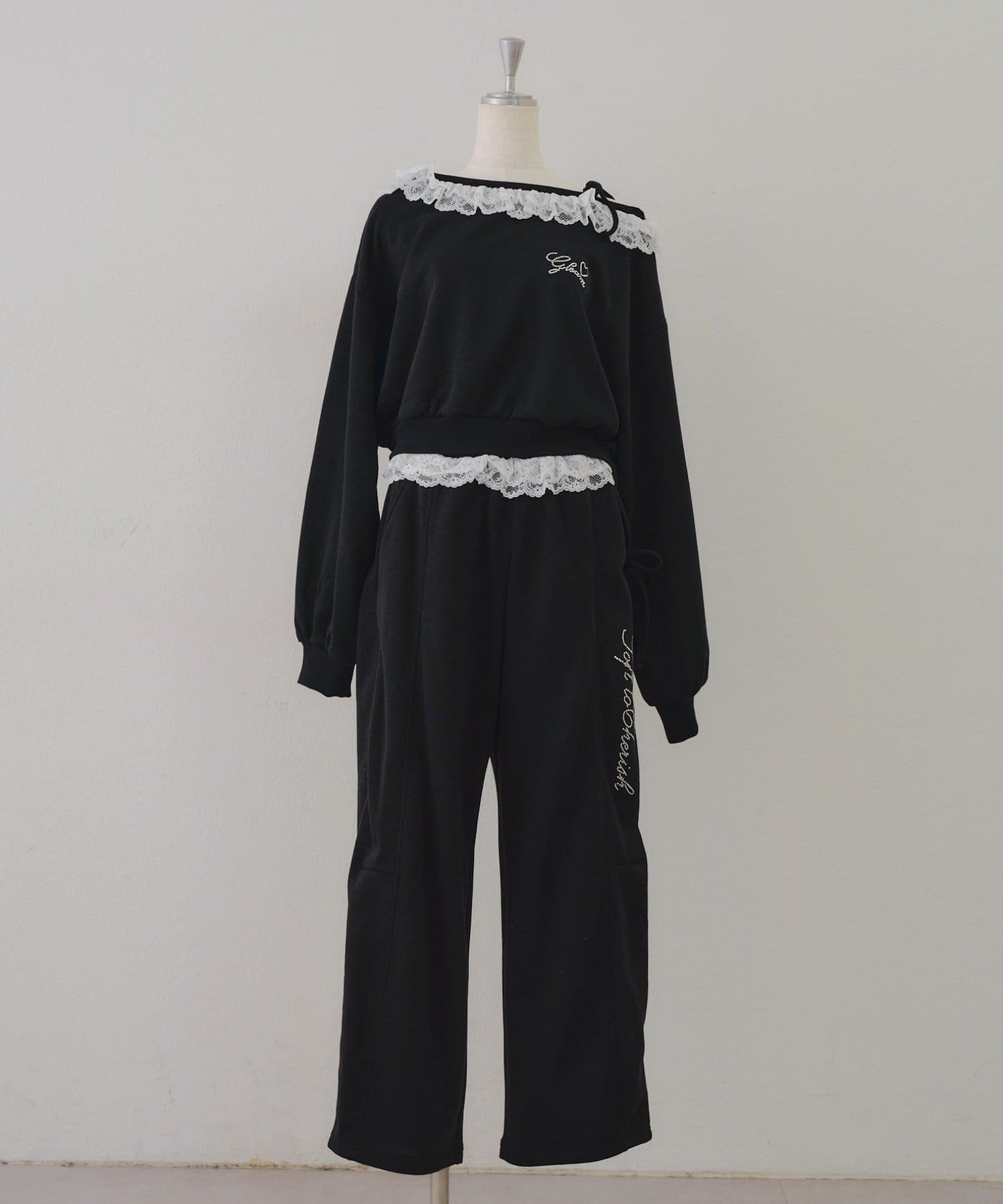 Remind me and forever(リマインドミーアンドフォーエバー) 【2026SS】【丈違い】ラメ裏毛ワンショルプルオーバー