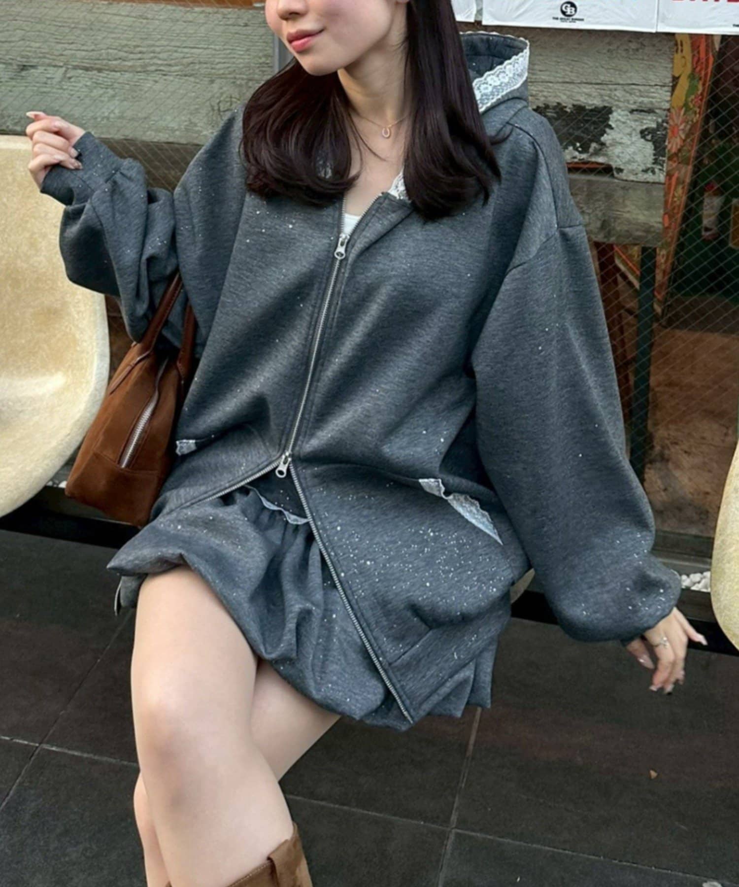 Remind me and forever(リマインドミーアンドフォーエバー) 【2026SS】レース使いZIPUPパーカー