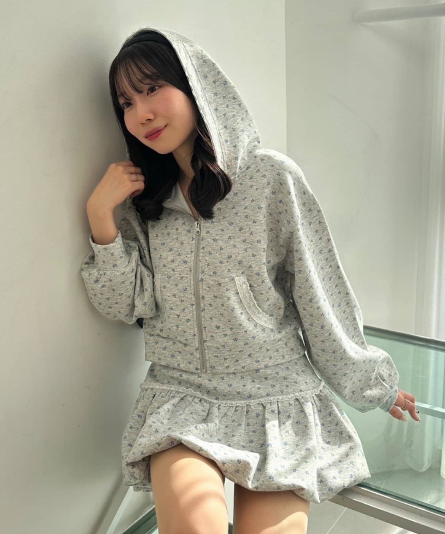 Remind me and forever(リマインドミーアンドフォーエバー) 【2026SS】レース使いZIPUPパーカー