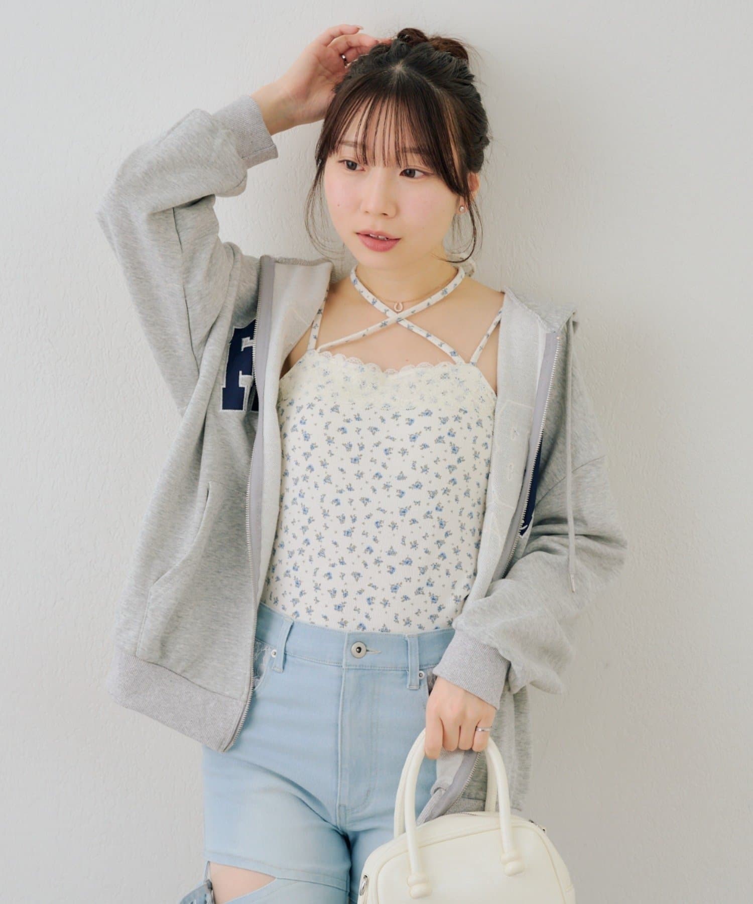 NICE CLAUP / OLIVE des OLIVE OUTLET(ナイスクラップ  / オリーブ デ オリーブ アウトレット) 【continuer】カップ付きマルチWAYキャミ