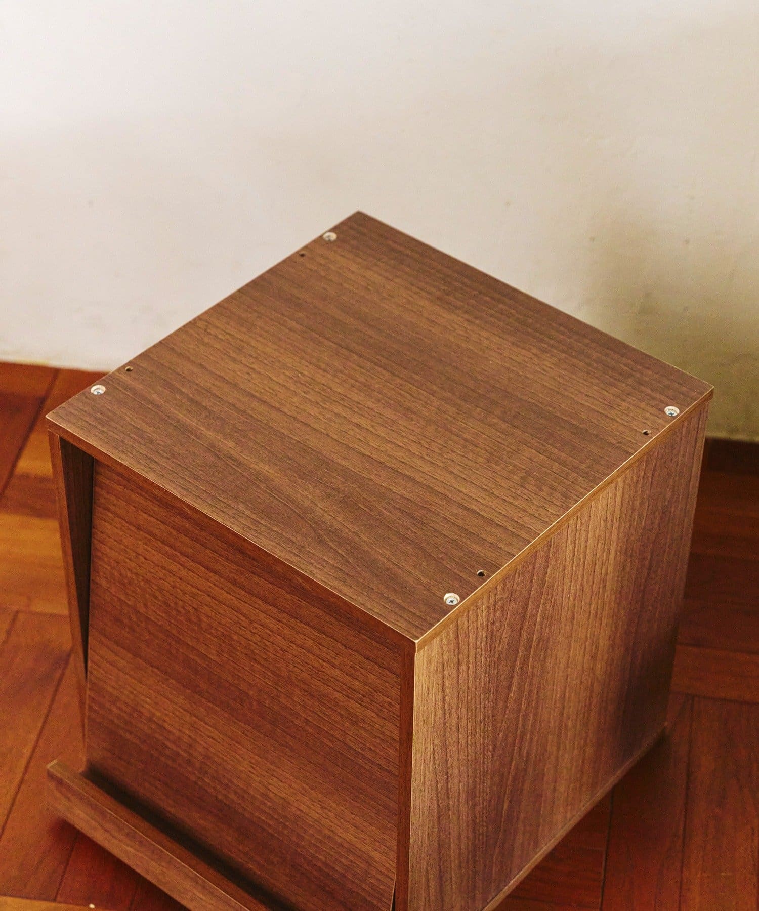 salut!(サリュ) ディスプレイキューブラック